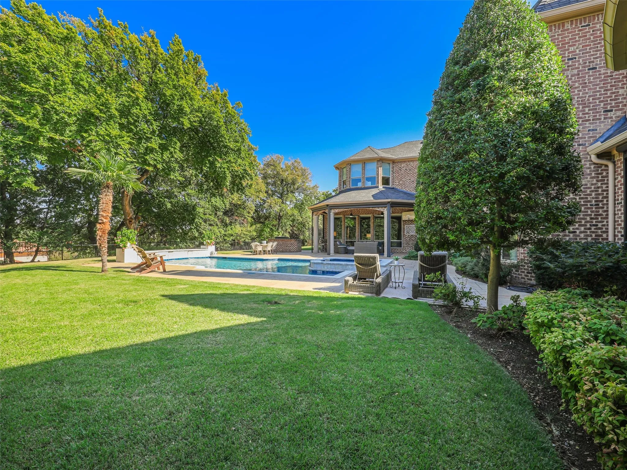 Single Family Residence For Sale in Collin County , 5378 Buena Vista Drive, Frisco, Texas 75034, 5 Bedroom, 6 Bathroom, 3 Garage spaces, 7,371 Sqft, built in 2005, mls#21409087, Real Estate Agent in Frisco, Homes For Sale in Collin county, Homes For Sale in Frisco, Realtor in Frisco Texas, Real Estate Brokerage Independent Realty Texas, Luminita Cordes Realtor