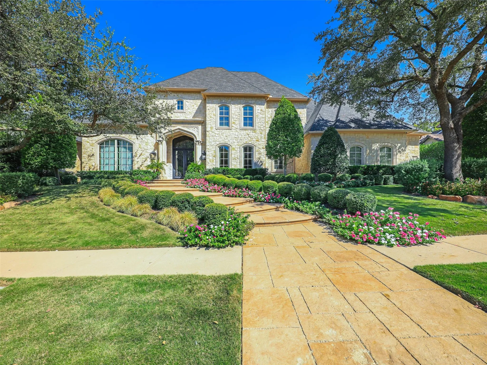 Single Family Residence For Sale