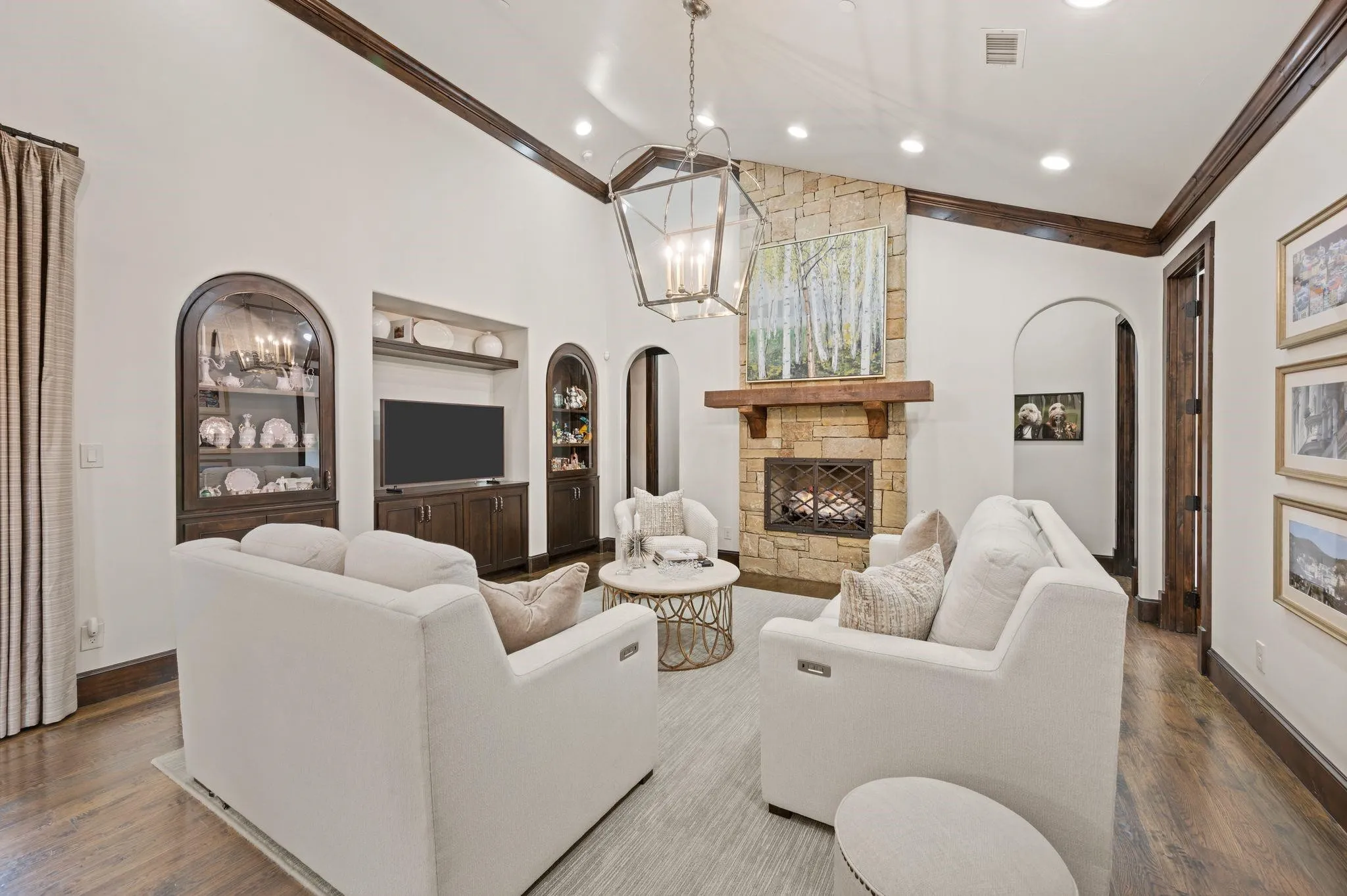 Single Family Residence For Sale in Tarrant County , 2217 King Fisher Drive, Westlake, Texas 76262, 3 Bedroom, 5 Bathroom, 4 Garage spaces, 4,423 Sqft, built in 2013, mls#21411696, Real Estate Agent in Westlake, Homes For Sale in Tarrant county, Homes For Sale in Westlake, Realtor in Westlake Texas, Real Estate Brokerage Independent Realty Texas, Luminita Cordes Realtor