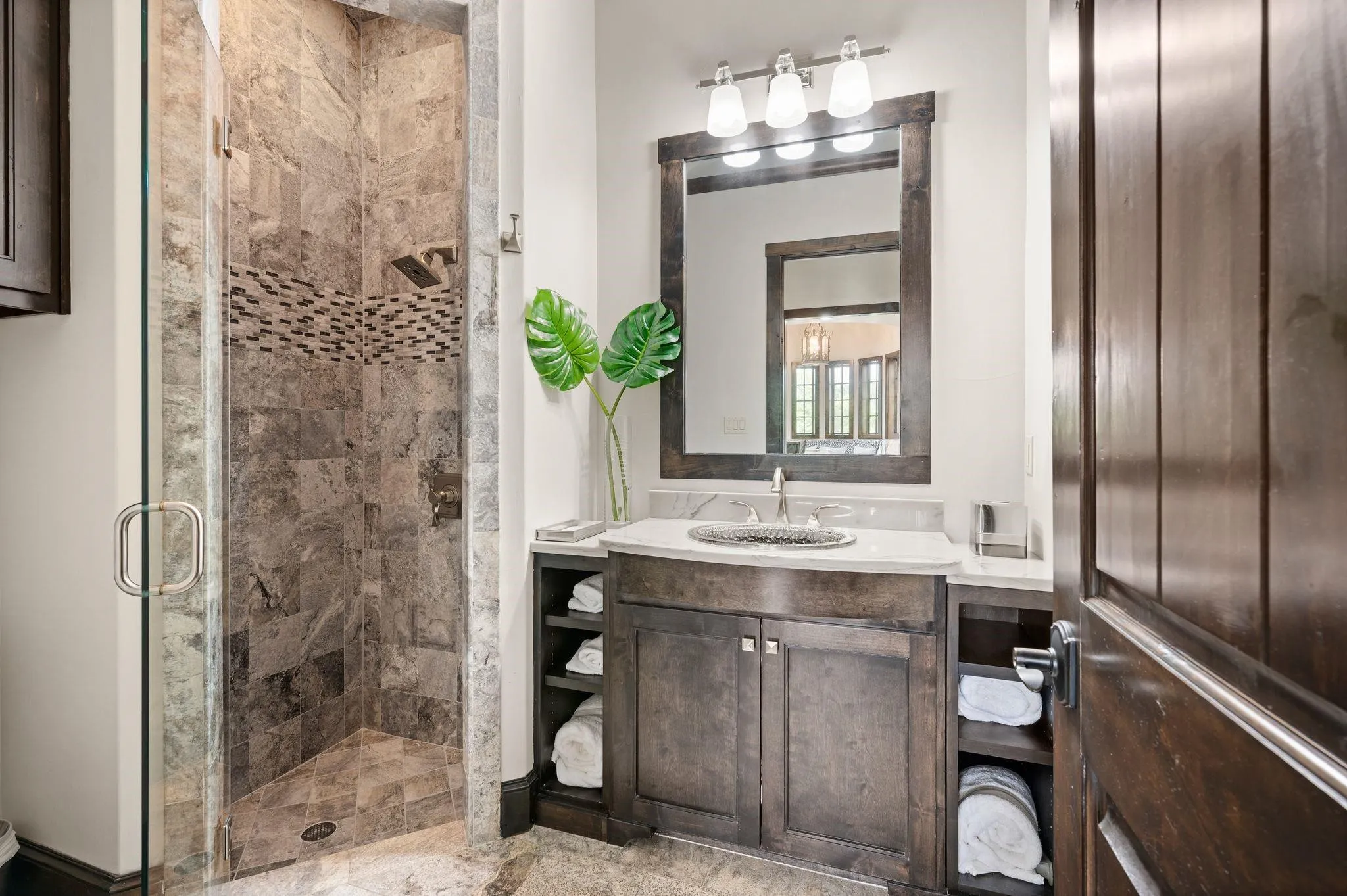 Single Family Residence For Sale in Tarrant County , 2217 King Fisher Drive, Westlake, Texas 76262, 3 Bedroom, 5 Bathroom, 4 Garage spaces, 4,423 Sqft, built in 2013, mls#21411696, Real Estate Agent in Westlake, Homes For Sale in Tarrant county, Homes For Sale in Westlake, Realtor in Westlake Texas, Real Estate Brokerage Independent Realty Texas, Luminita Cordes Realtor