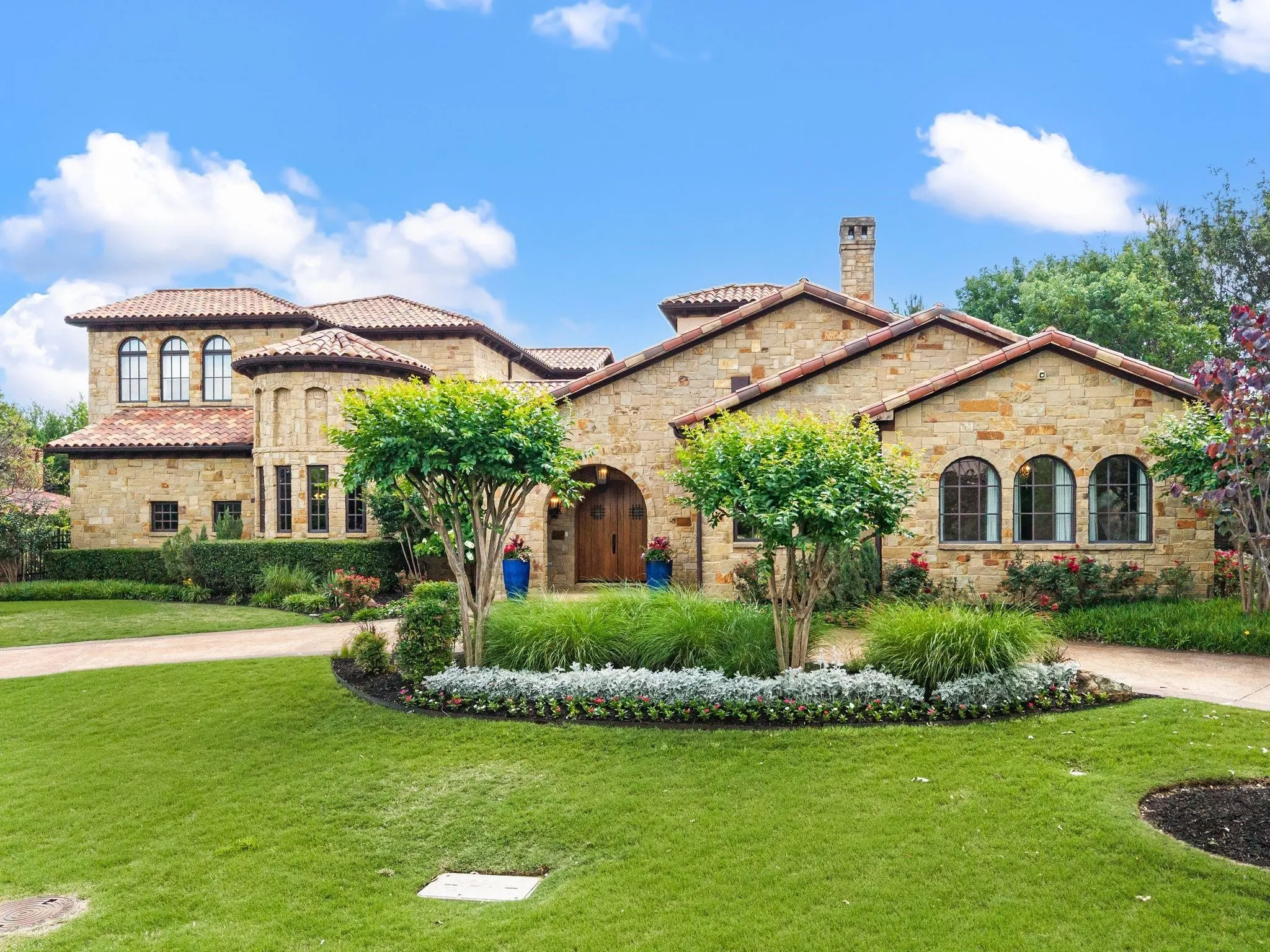 Single Family Residence For Sale in Tarrant County , 2217 King Fisher Drive, Westlake, Texas 76262, 3 Bedroom, 5 Bathroom, 4 Garage spaces, 4,423 Sqft, built in 2013, mls#21411696, Real Estate Agent in Westlake, Homes For Sale in Tarrant county, Homes For Sale in Westlake, Realtor in Westlake Texas, Real Estate Brokerage Independent Realty Texas, Luminita Cordes Realtor