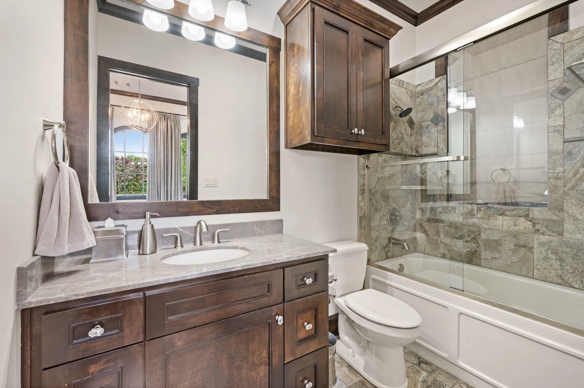 Single Family Residence For Sale in Tarrant County , 2217 King Fisher Drive, Westlake, Texas 76262, 3 Bedroom, 5 Bathroom, 4 Garage spaces, 4,423 Sqft, built in 2013, mls#21411696, Real Estate Agent in Westlake, Homes For Sale in Tarrant county, Homes For Sale in Westlake, Realtor in Westlake Texas, Real Estate Brokerage Independent Realty Texas, Luminita Cordes Realtor