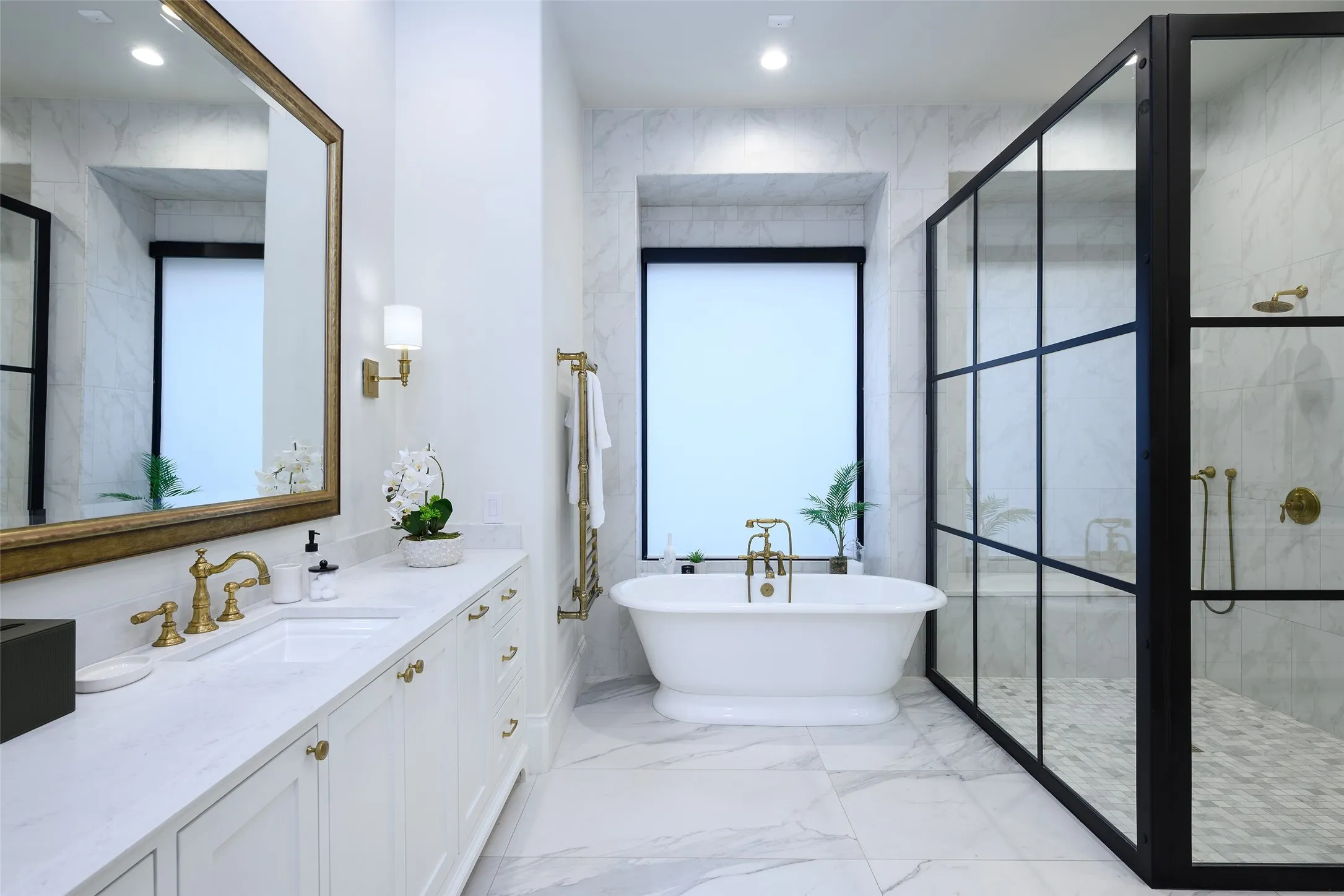 Single Family Residence For Sale in Dallas County , 6115 Northwood Road, Dallas, Texas 75225, 5 Bedroom, 8 Bathroom, 3 Garage spaces, 7,071 Sqft, built in 2018, mls#21400343, Real Estate Agent in Dallas, Homes For Sale in Dallas county, Homes For Sale in Dallas, Realtor in Dallas Texas, Real Estate Brokerage Independent Realty Texas, Luminita Cordes Realtor