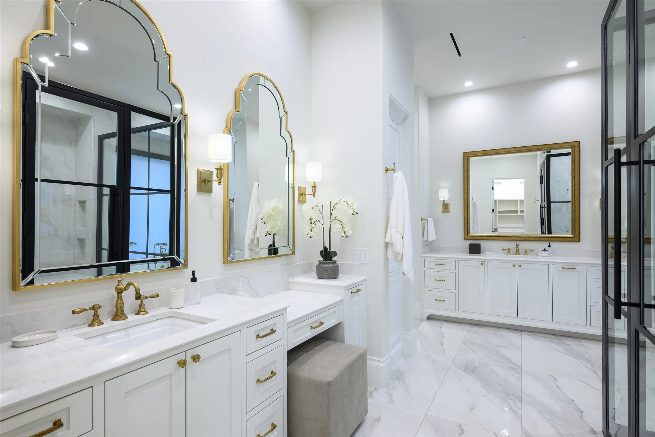 Single Family Residence For Sale in Dallas County , 6115 Northwood Road, Dallas, Texas 75225, 5 Bedroom, 8 Bathroom, 3 Garage spaces, 7,071 Sqft, built in 2018, mls#21400343, Real Estate Agent in Dallas, Homes For Sale in Dallas county, Homes For Sale in Dallas, Realtor in Dallas Texas, Real Estate Brokerage Independent Realty Texas, Luminita Cordes Realtor