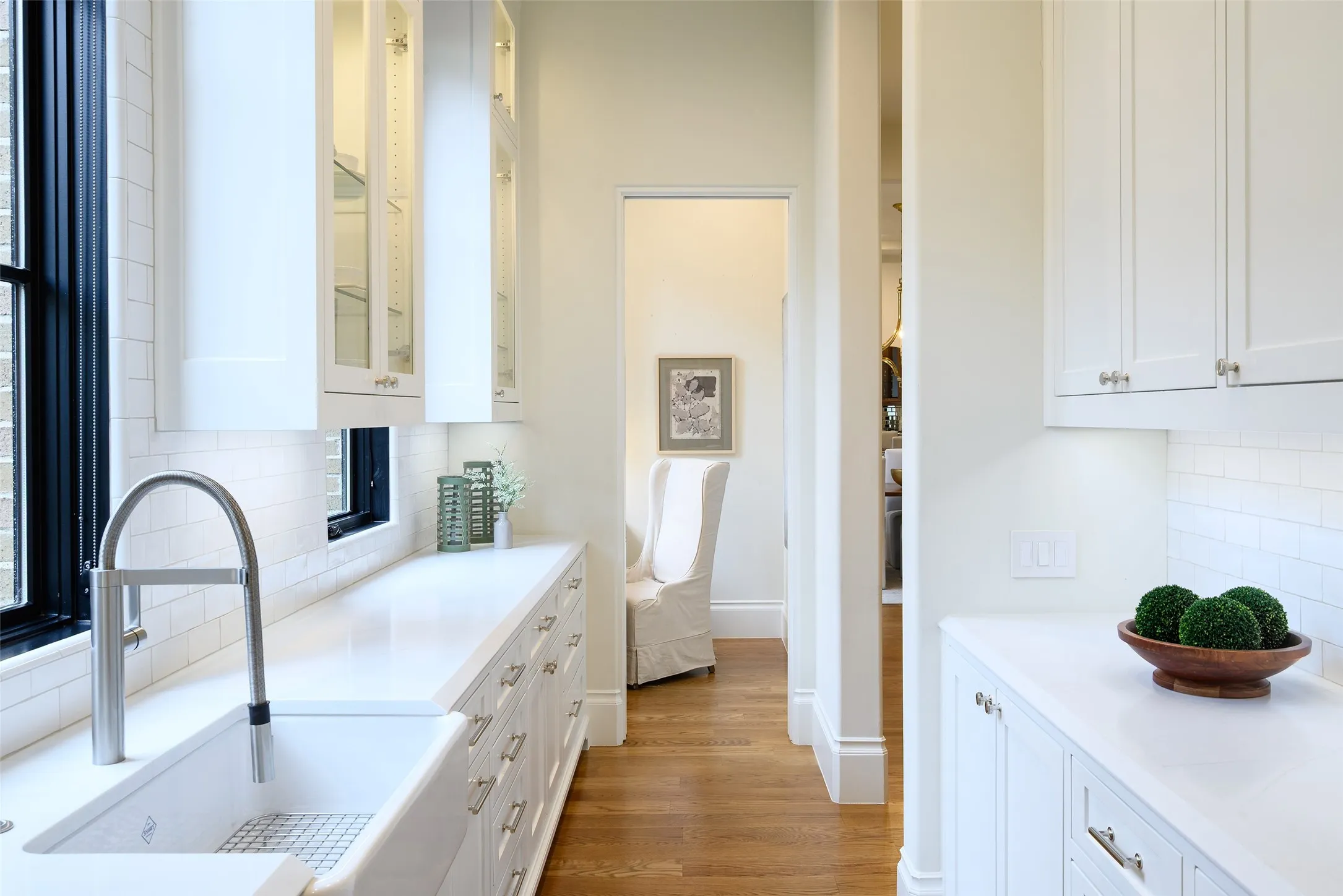 Single Family Residence For Sale in Dallas County , 6115 Northwood Road, Dallas, Texas 75225, 5 Bedroom, 8 Bathroom, 3 Garage spaces, 7,071 Sqft, built in 2018, mls#21400343, Real Estate Agent in Dallas, Homes For Sale in Dallas county, Homes For Sale in Dallas, Realtor in Dallas Texas, Real Estate Brokerage Independent Realty Texas, Luminita Cordes Realtor