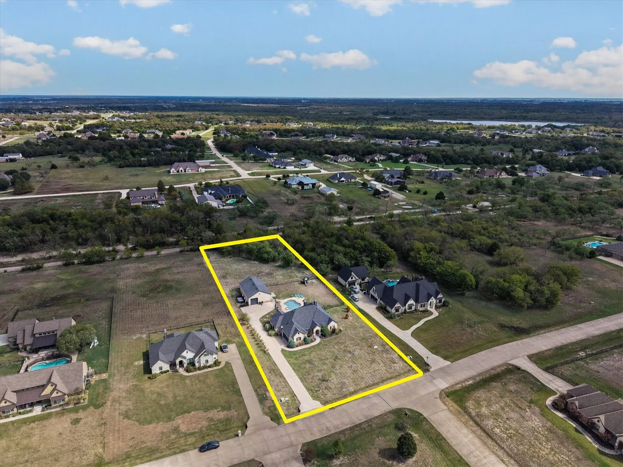 Single Family Residence For Sale in Rockwall County , 3075 Bridgecreek Drive, Rockwall, Texas 75032, 4 Bedroom, 3 Bathroom, 2 Garage spaces, 2,714 Sqft, built in 2017, mls#21409602, Real Estate Agent in Rockwall, Homes For Sale in Rockwall county, Homes For Sale in Rockwall, Realtor in Rockwall Texas, Real Estate Brokerage Independent Realty Texas, Luminita Cordes Realtor