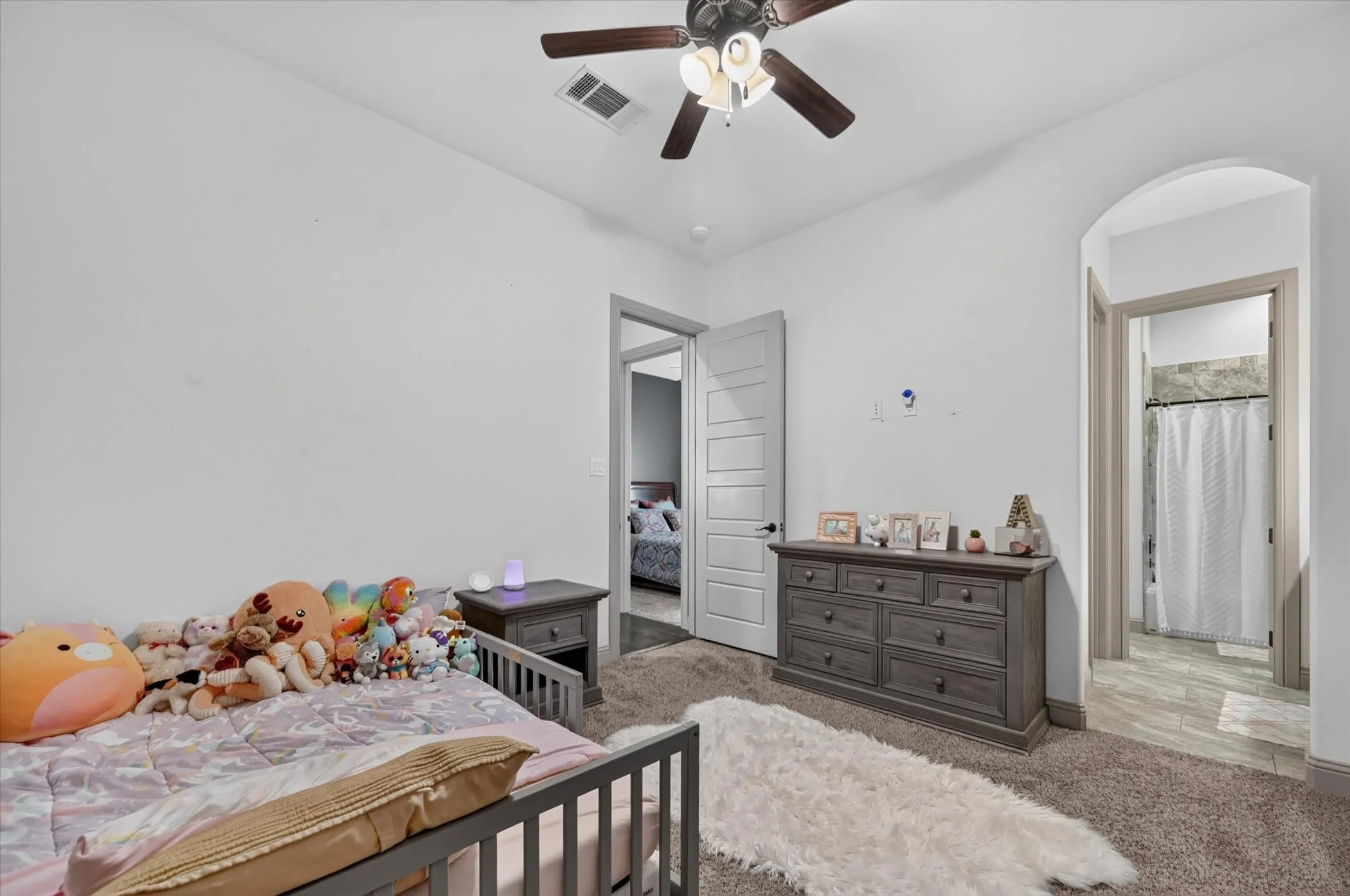 Single Family Residence For Sale in Rockwall County , 3075 Bridgecreek Drive, Rockwall, Texas 75032, 4 Bedroom, 3 Bathroom, 2 Garage spaces, 2,714 Sqft, built in 2017, mls#21409602, Real Estate Agent in Rockwall, Homes For Sale in Rockwall county, Homes For Sale in Rockwall, Realtor in Rockwall Texas, Real Estate Brokerage Independent Realty Texas, Luminita Cordes Realtor