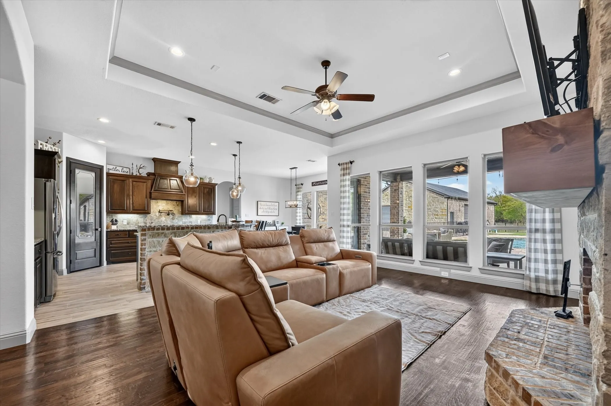 Single Family Residence For Sale in Rockwall County , 3075 Bridgecreek Drive, Rockwall, Texas 75032, 4 Bedroom, 3 Bathroom, 2 Garage spaces, 2,714 Sqft, built in 2017, mls#21409602, Real Estate Agent in Rockwall, Homes For Sale in Rockwall county, Homes For Sale in Rockwall, Realtor in Rockwall Texas, Real Estate Brokerage Independent Realty Texas, Luminita Cordes Realtor