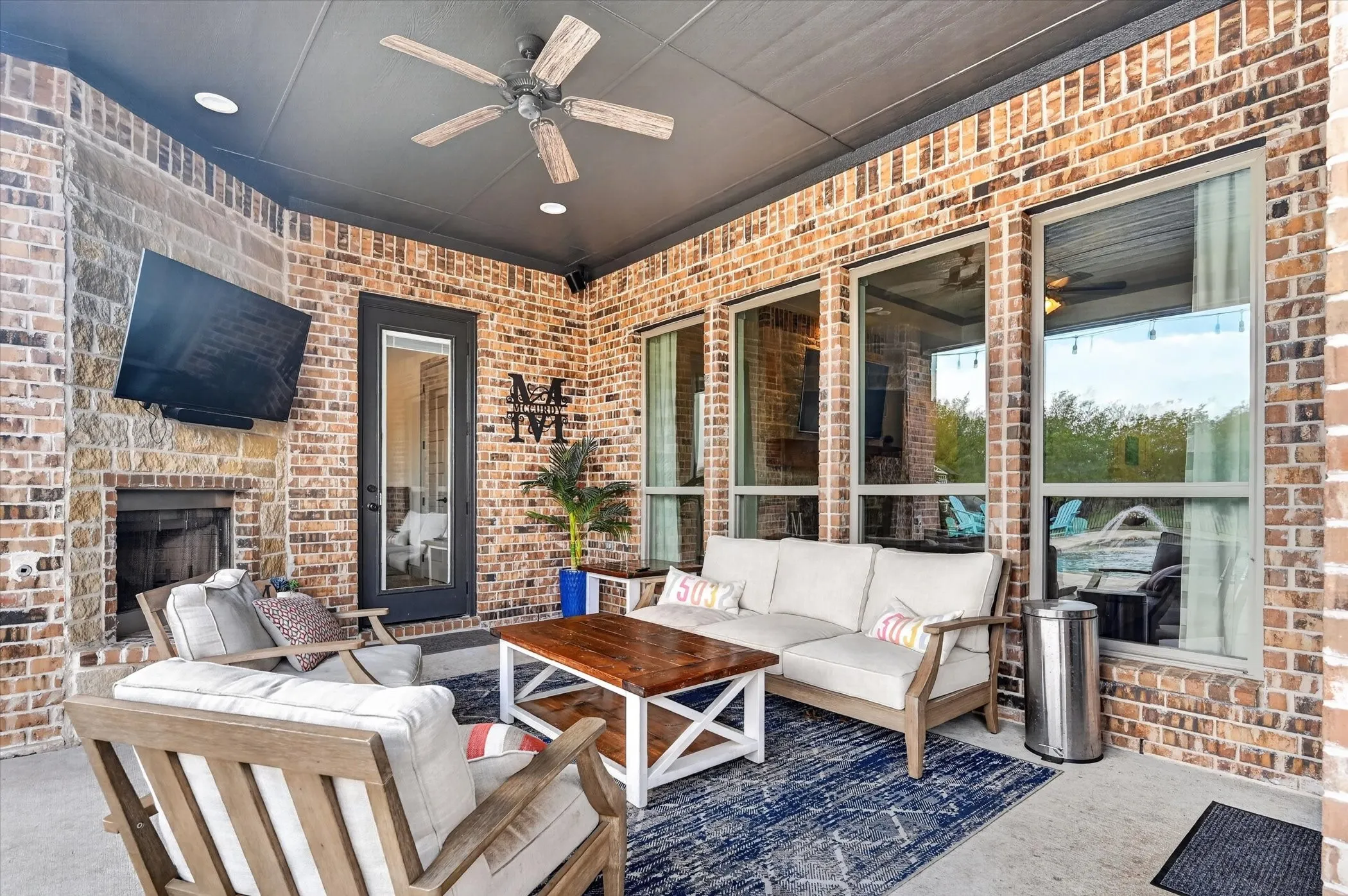 Single Family Residence For Sale in Rockwall County , 3075 Bridgecreek Drive, Rockwall, Texas 75032, 4 Bedroom, 3 Bathroom, 2 Garage spaces, 2,714 Sqft, built in 2017, mls#21409602, Real Estate Agent in Rockwall, Homes For Sale in Rockwall county, Homes For Sale in Rockwall, Realtor in Rockwall Texas, Real Estate Brokerage Independent Realty Texas, Luminita Cordes Realtor