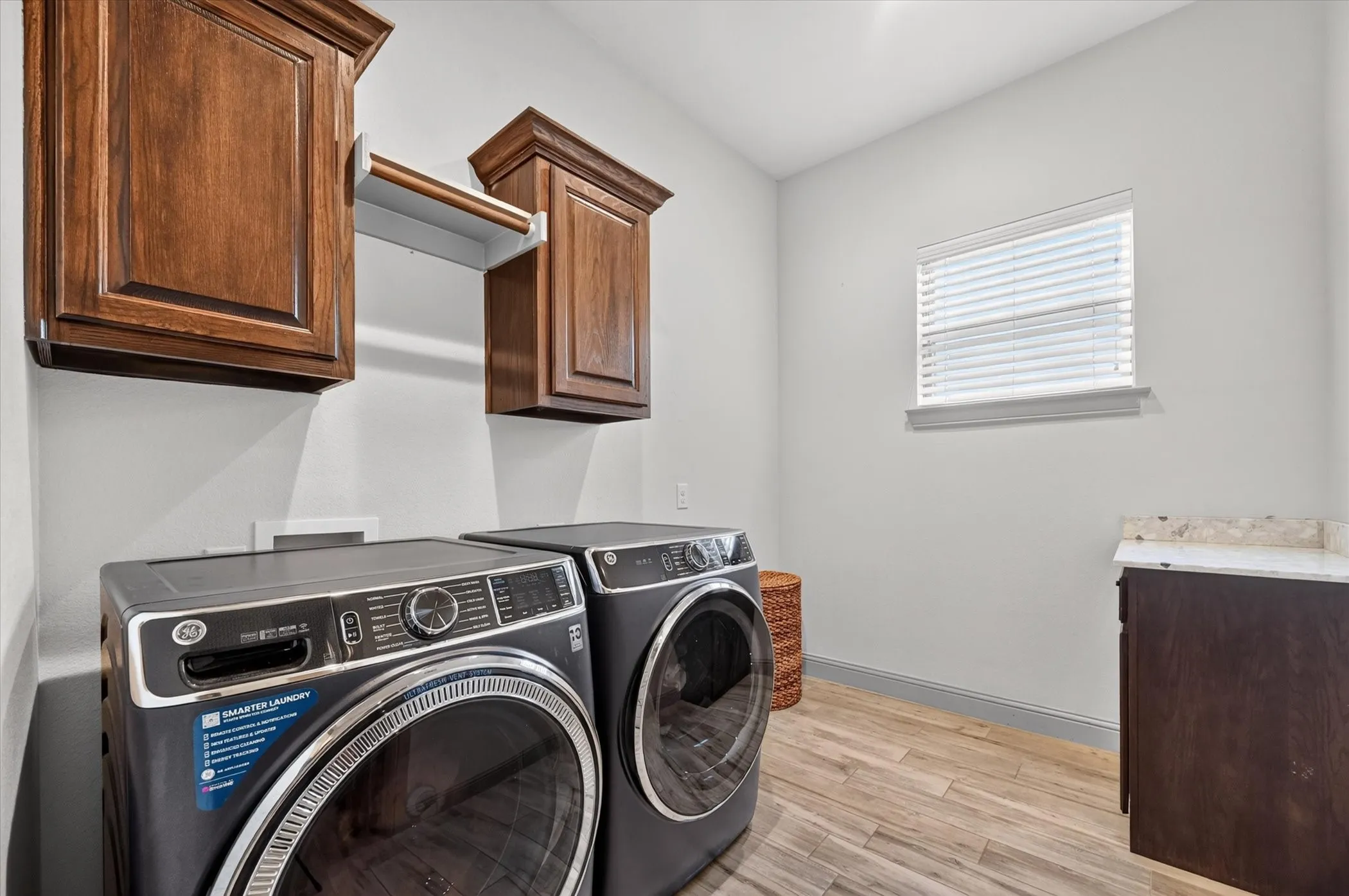 Single Family Residence For Sale in Rockwall County , 3075 Bridgecreek Drive, Rockwall, Texas 75032, 4 Bedroom, 3 Bathroom, 2 Garage spaces, 2,714 Sqft, built in 2017, mls#21409602, Real Estate Agent in Rockwall, Homes For Sale in Rockwall county, Homes For Sale in Rockwall, Realtor in Rockwall Texas, Real Estate Brokerage Independent Realty Texas, Luminita Cordes Realtor