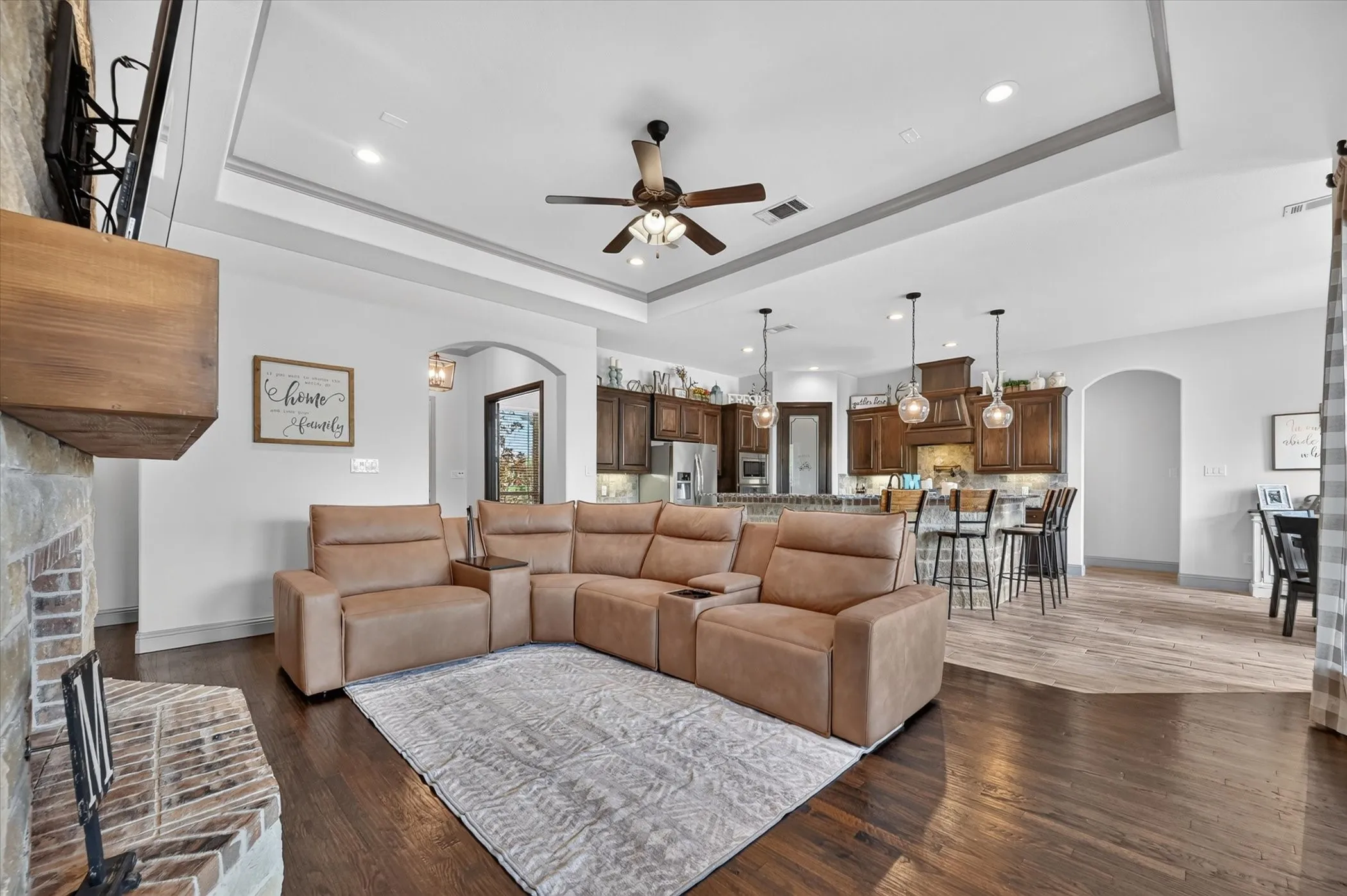 Single Family Residence For Sale in Rockwall County , 3075 Bridgecreek Drive, Rockwall, Texas 75032, 4 Bedroom, 3 Bathroom, 2 Garage spaces, 2,714 Sqft, built in 2017, mls#21409602, Real Estate Agent in Rockwall, Homes For Sale in Rockwall county, Homes For Sale in Rockwall, Realtor in Rockwall Texas, Real Estate Brokerage Independent Realty Texas, Luminita Cordes Realtor
