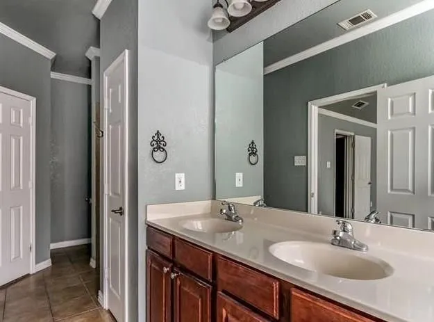 Single Family Residence For Rent in Tarrant County , 609 Piper Drive, Saginaw, Texas 76179, 3 Bedroom, 2 Bathroom, 2 Garage spaces, 1,629 Sqft, built in 2006, mls#21411703, Real Estate Agent in Saginaw, Homes For Rent in Tarrant county, Homes For Rent in Saginaw, Realtor in Saginaw Texas, Real Estate Brokerage Independent Realty Texas, Luminita Cordes Realtor