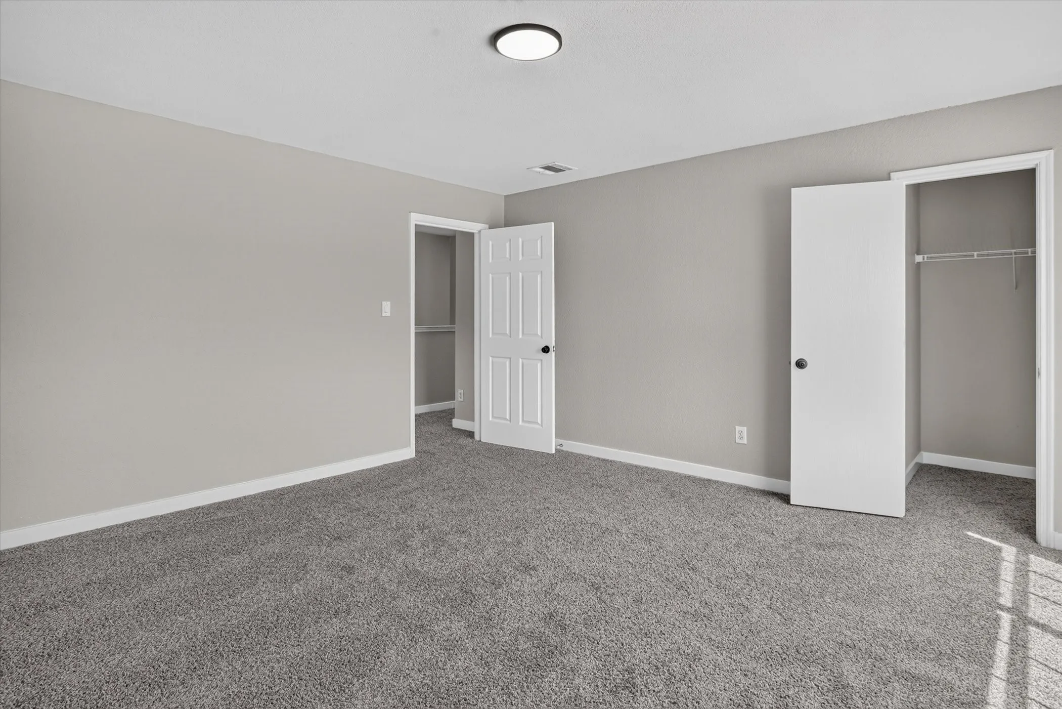Single Family Residence For Sale in Tarrant County , 8661 Boswell Meadows Drive, Fort Worth, Texas 76179, 4 Bedroom, 3 Bathroom, 2 Garage spaces, 2,252 Sqft, built in 2006, mls#21410716, Real Estate Agent in Fort Worth, Homes For Sale in Tarrant county, Homes For Sale in Fort Worth, Realtor in Fort Worth Texas, Real Estate Brokerage Independent Realty Texas, Luminita Cordes Realtor