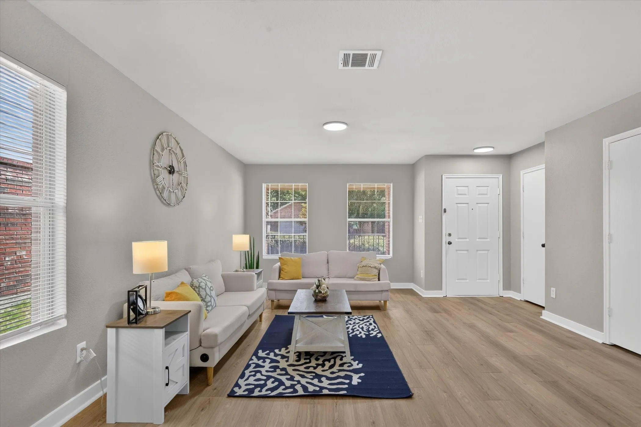 Single Family Residence For Sale in Tarrant County , 8661 Boswell Meadows Drive, Fort Worth, Texas 76179, 4 Bedroom, 3 Bathroom, 2 Garage spaces, 2,252 Sqft, built in 2006, mls#21410716, Real Estate Agent in Fort Worth, Homes For Sale in Tarrant county, Homes For Sale in Fort Worth, Realtor in Fort Worth Texas, Real Estate Brokerage Independent Realty Texas, Luminita Cordes Realtor