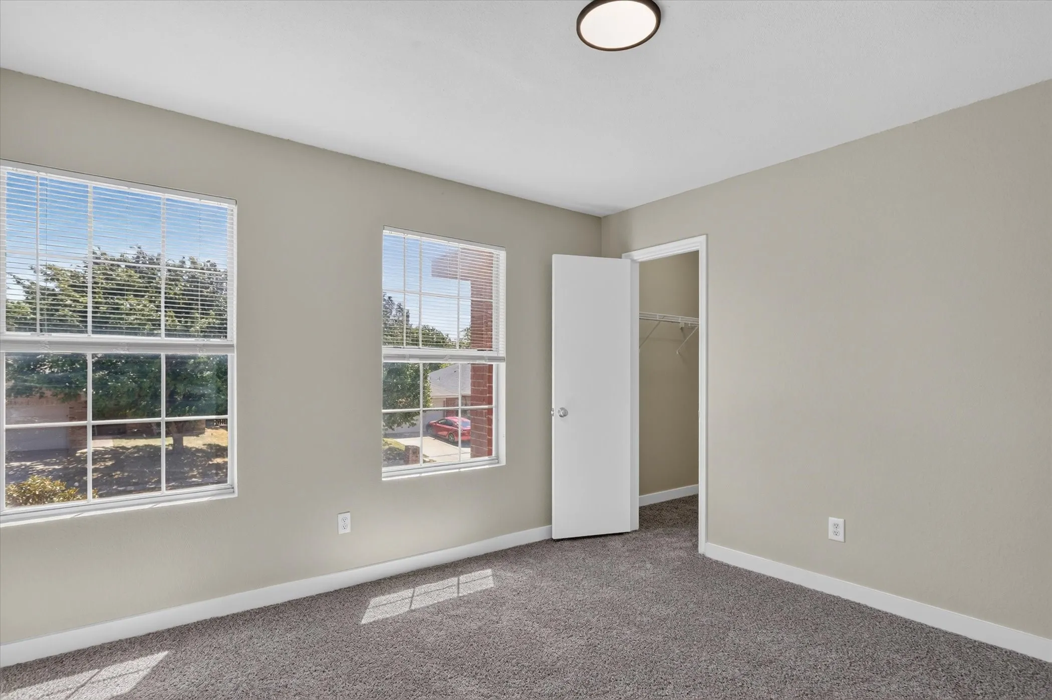Single Family Residence For Sale in Tarrant County , 8661 Boswell Meadows Drive, Fort Worth, Texas 76179, 4 Bedroom, 3 Bathroom, 2 Garage spaces, 2,252 Sqft, built in 2006, mls#21410716, Real Estate Agent in Fort Worth, Homes For Sale in Tarrant county, Homes For Sale in Fort Worth, Realtor in Fort Worth Texas, Real Estate Brokerage Independent Realty Texas, Luminita Cordes Realtor