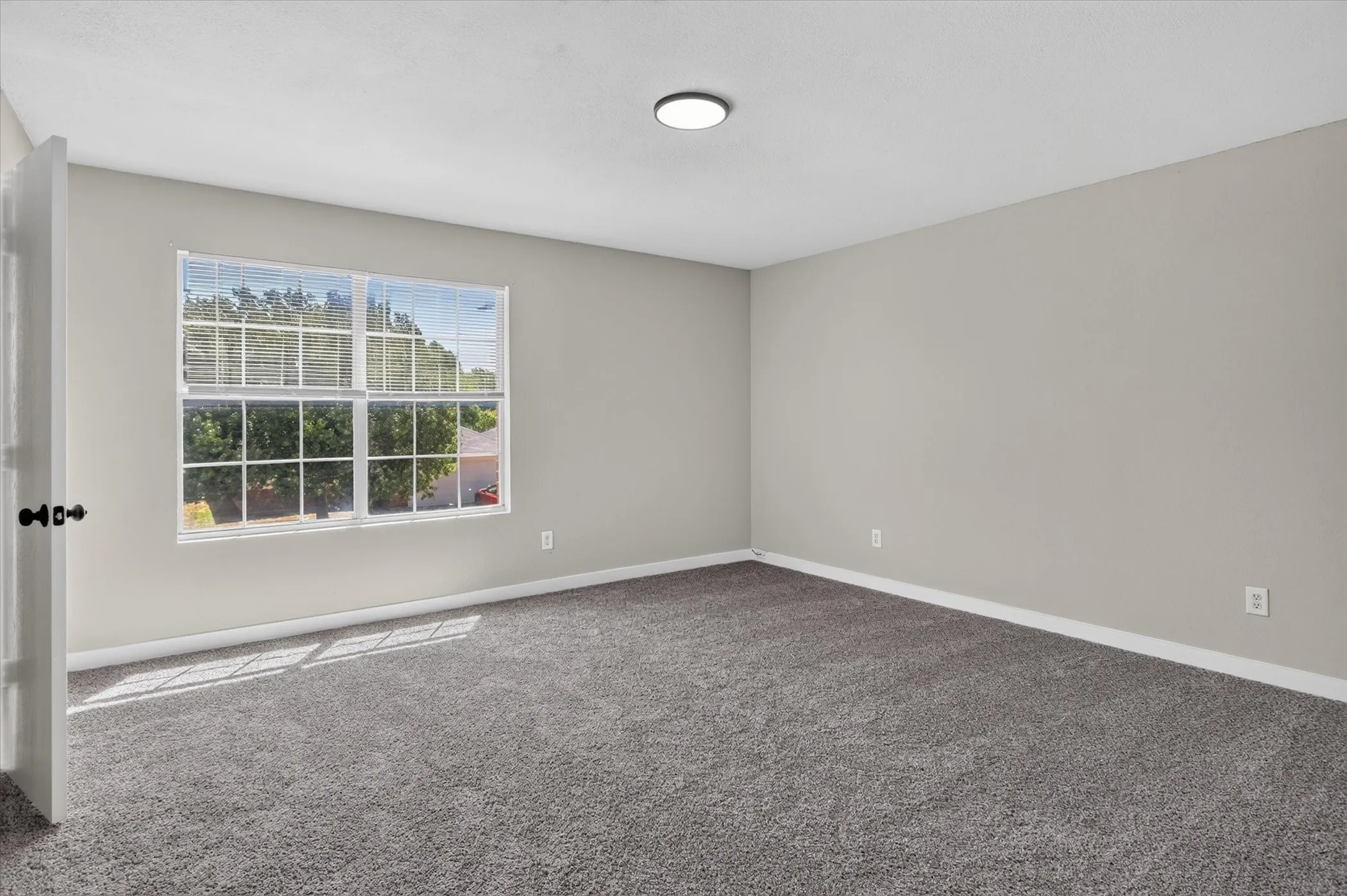 Single Family Residence For Sale in Tarrant County , 8661 Boswell Meadows Drive, Fort Worth, Texas 76179, 4 Bedroom, 3 Bathroom, 2 Garage spaces, 2,252 Sqft, built in 2006, mls#21410716, Real Estate Agent in Fort Worth, Homes For Sale in Tarrant county, Homes For Sale in Fort Worth, Realtor in Fort Worth Texas, Real Estate Brokerage Independent Realty Texas, Luminita Cordes Realtor