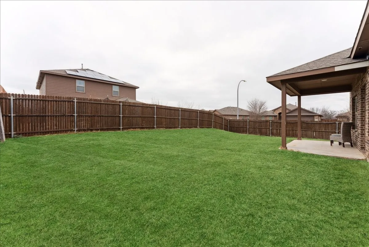 Single Family Residence For Sale in Tarrant County , 8437 Artesian Springs Drive, Fort Worth, Texas 76131, 5 Bedroom, 4 Bathroom, 2 Garage spaces, 2,259 Sqft, built in 2018, mls#21406275, Real Estate Agent in Fort Worth, Homes For Sale in Tarrant county, Homes For Sale in Fort Worth, Realtor in Fort Worth Texas, Real Estate Brokerage Independent Realty Texas, Luminita Cordes Realtor
