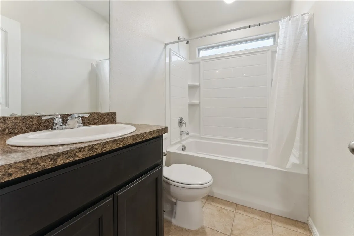 Single Family Residence For Sale in Tarrant County , 8437 Artesian Springs Drive, Fort Worth, Texas 76131, 5 Bedroom, 4 Bathroom, 2 Garage spaces, 2,259 Sqft, built in 2018, mls#21406275, Real Estate Agent in Fort Worth, Homes For Sale in Tarrant county, Homes For Sale in Fort Worth, Realtor in Fort Worth Texas, Real Estate Brokerage Independent Realty Texas, Luminita Cordes Realtor