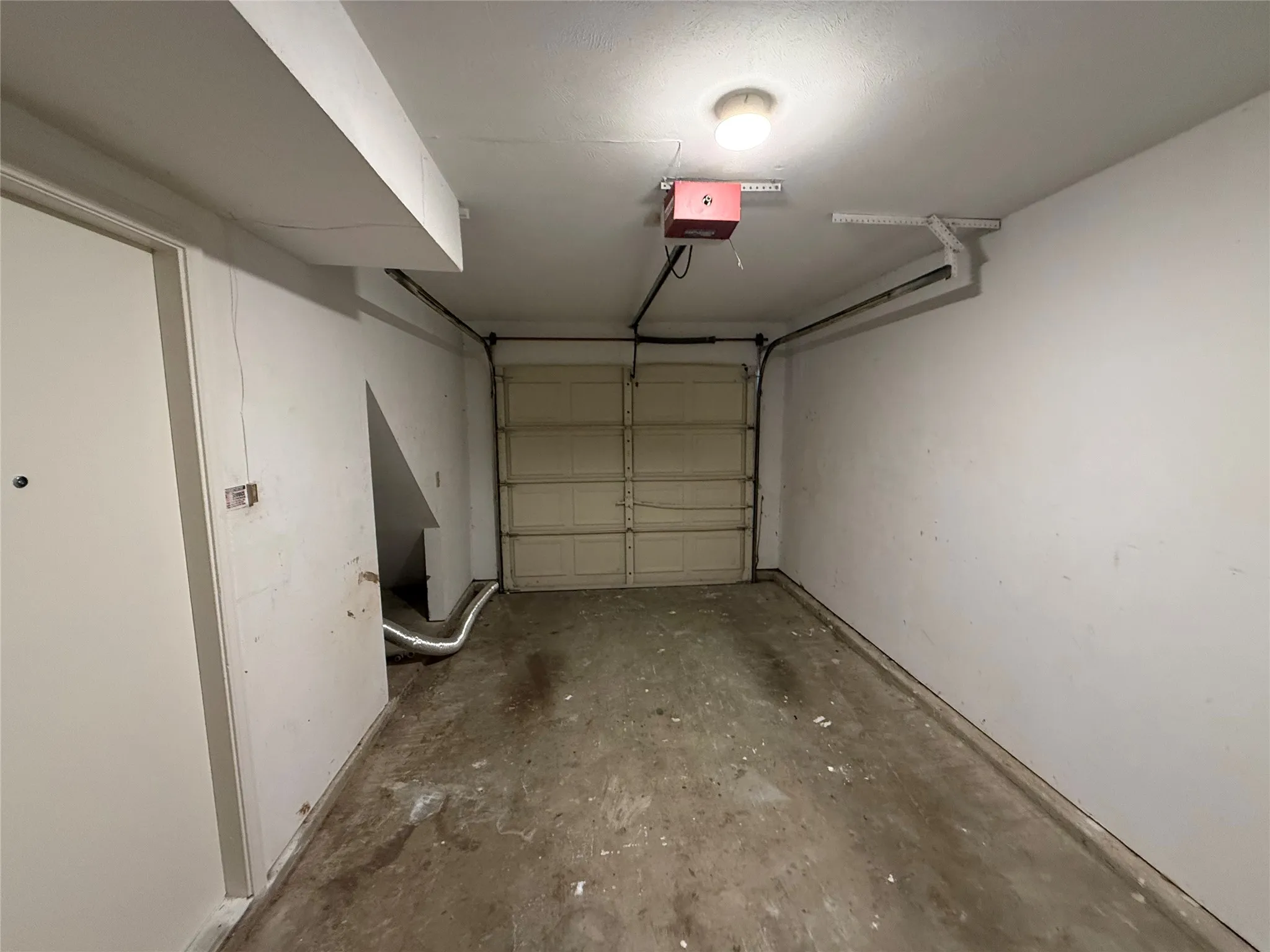 Single Family Residence For Sale in Dallas County , 3326 Briaroaks Drive, Garland, Texas 75044, 2 Bedroom, 2 Bathroom, 1 Garage spaces, 1,161 Sqft, built in 1984, mls#21411661, Real Estate Agent in Garland, Homes For Sale in Dallas county, Homes For Sale in Garland, Realtor in Garland Texas, Real Estate Brokerage Independent Realty Texas, Luminita Cordes Realtor