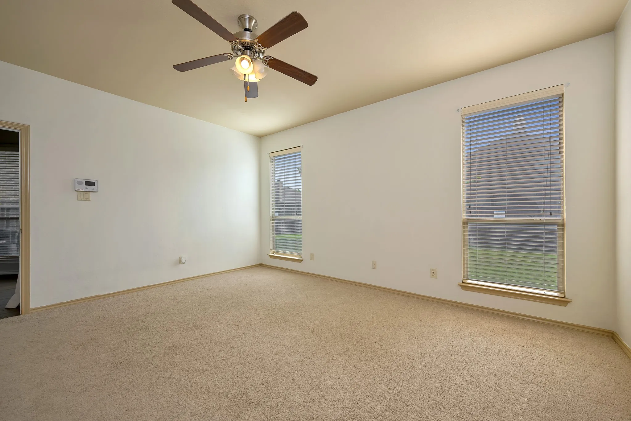 Single Family Residence For Sale in Tarrant County , 545 Wild Ivy Trail, Fort Worth, Texas 76052, 3 Bedroom, 2 Bathroom, 2 Garage spaces, 1,609 Sqft, built in 2012, mls#21409486, Real Estate Agent in Fort Worth, Homes For Sale in Tarrant county, Homes For Sale in Fort Worth, Realtor in Fort Worth Texas, Real Estate Brokerage Independent Realty Texas, Luminita Cordes Realtor