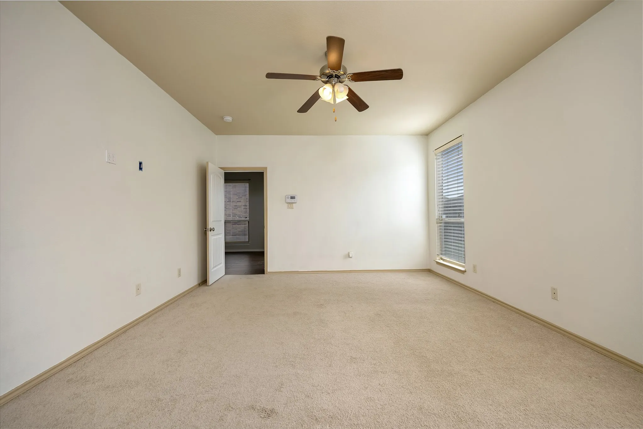 Single Family Residence For Sale in Tarrant County , 545 Wild Ivy Trail, Fort Worth, Texas 76052, 3 Bedroom, 2 Bathroom, 2 Garage spaces, 1,609 Sqft, built in 2012, mls#21409486, Real Estate Agent in Fort Worth, Homes For Sale in Tarrant county, Homes For Sale in Fort Worth, Realtor in Fort Worth Texas, Real Estate Brokerage Independent Realty Texas, Luminita Cordes Realtor