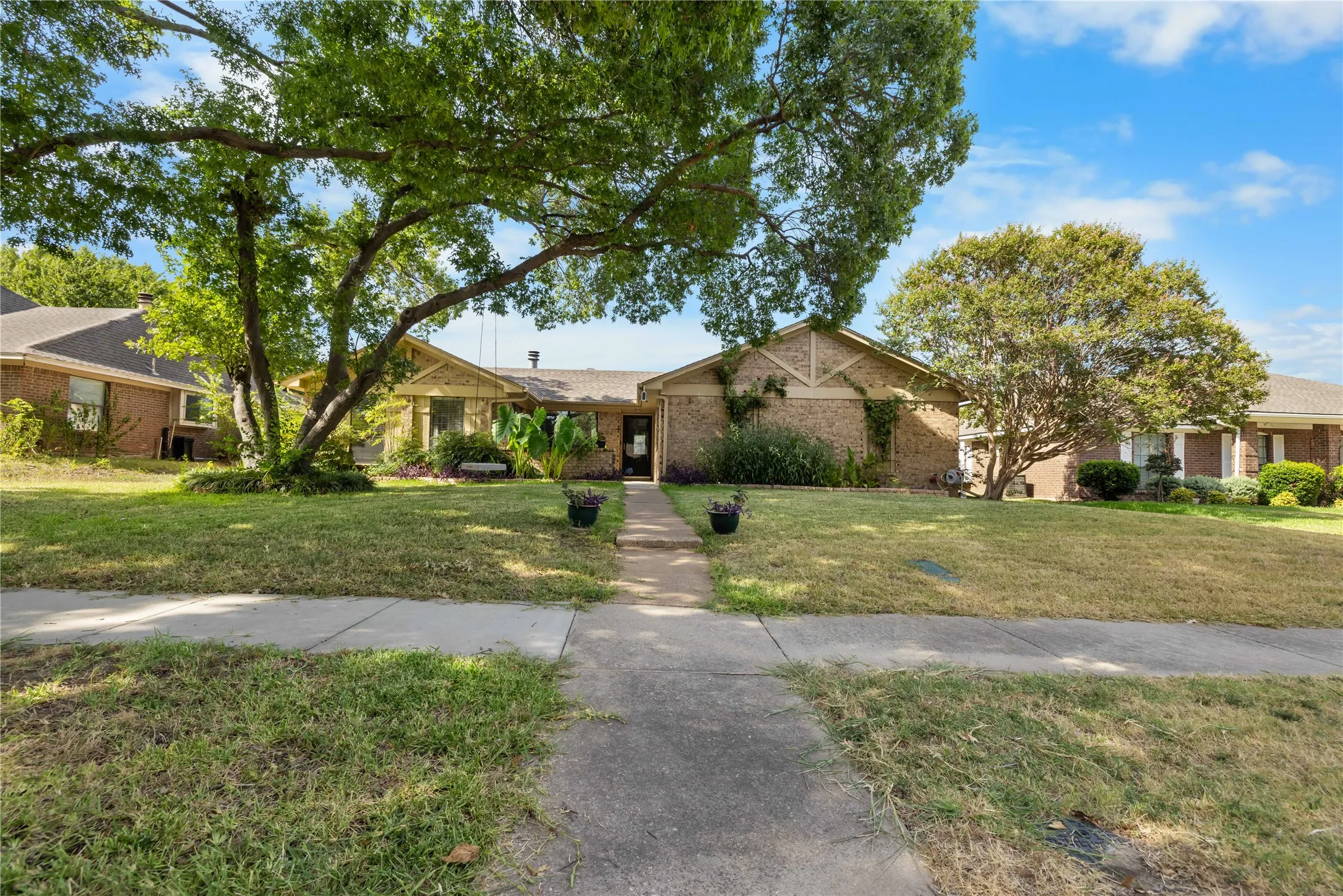 Single Family Residence For Rent