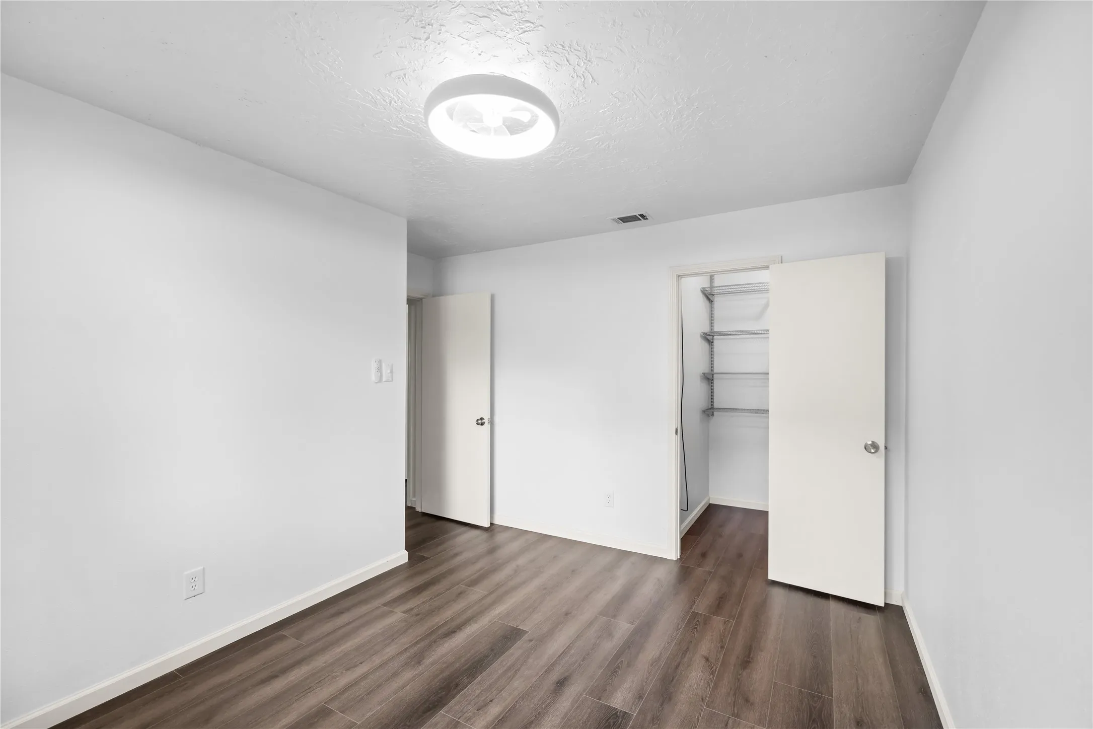 Bedroom !