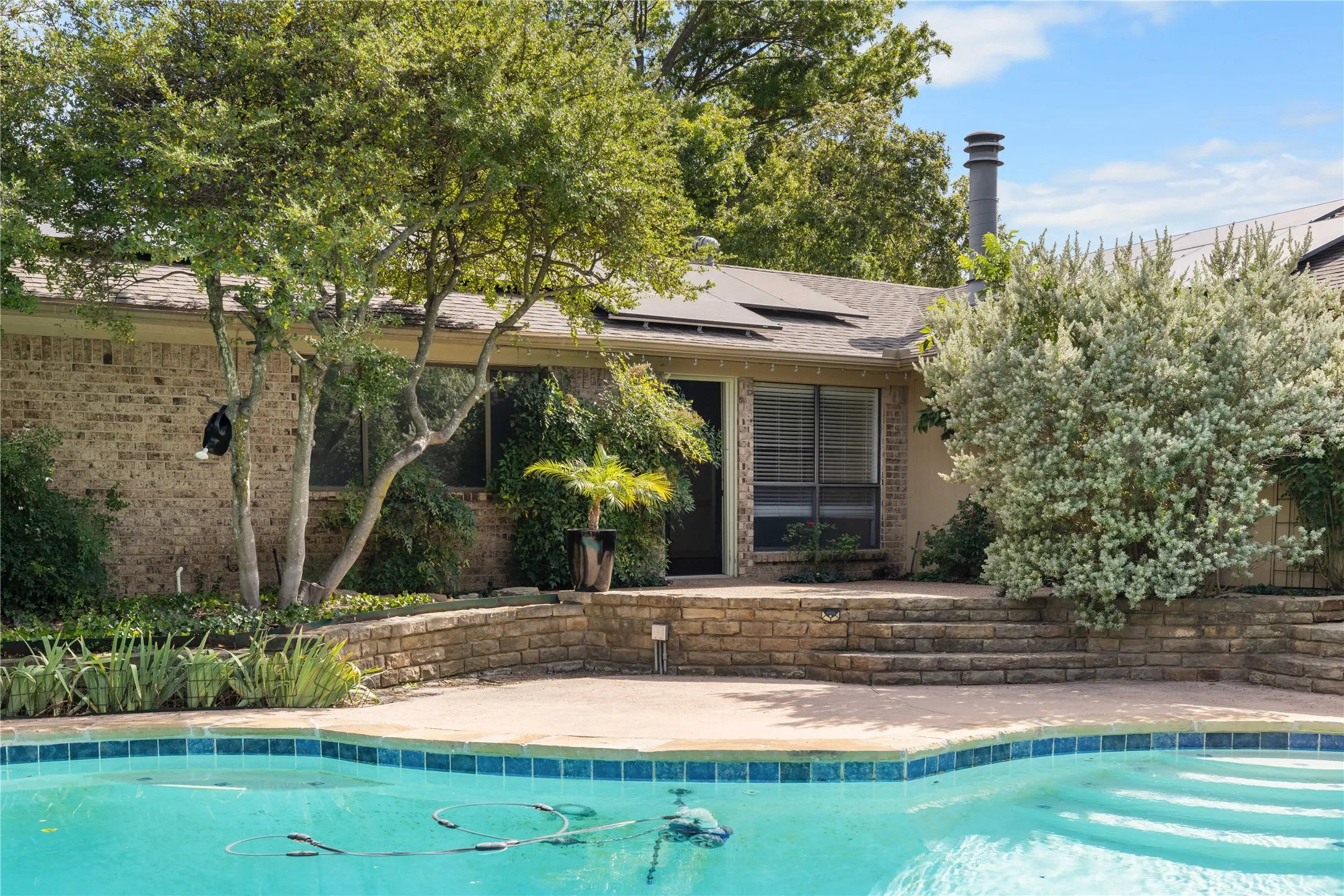 Single Family Residence For Rent in Collin County , 1317 Seabrook Drive, Plano, Texas 75023, 3 Bedroom, 2 Bathroom, 2 Garage spaces, 1,755 Sqft, built in 1982, mls#21411702, Real Estate Agent in Plano, Homes For Rent in Collin county, Homes For Rent in Plano, Realtor in Plano Texas, Real Estate Brokerage Independent Realty Texas, Luminita Cordes Realtor