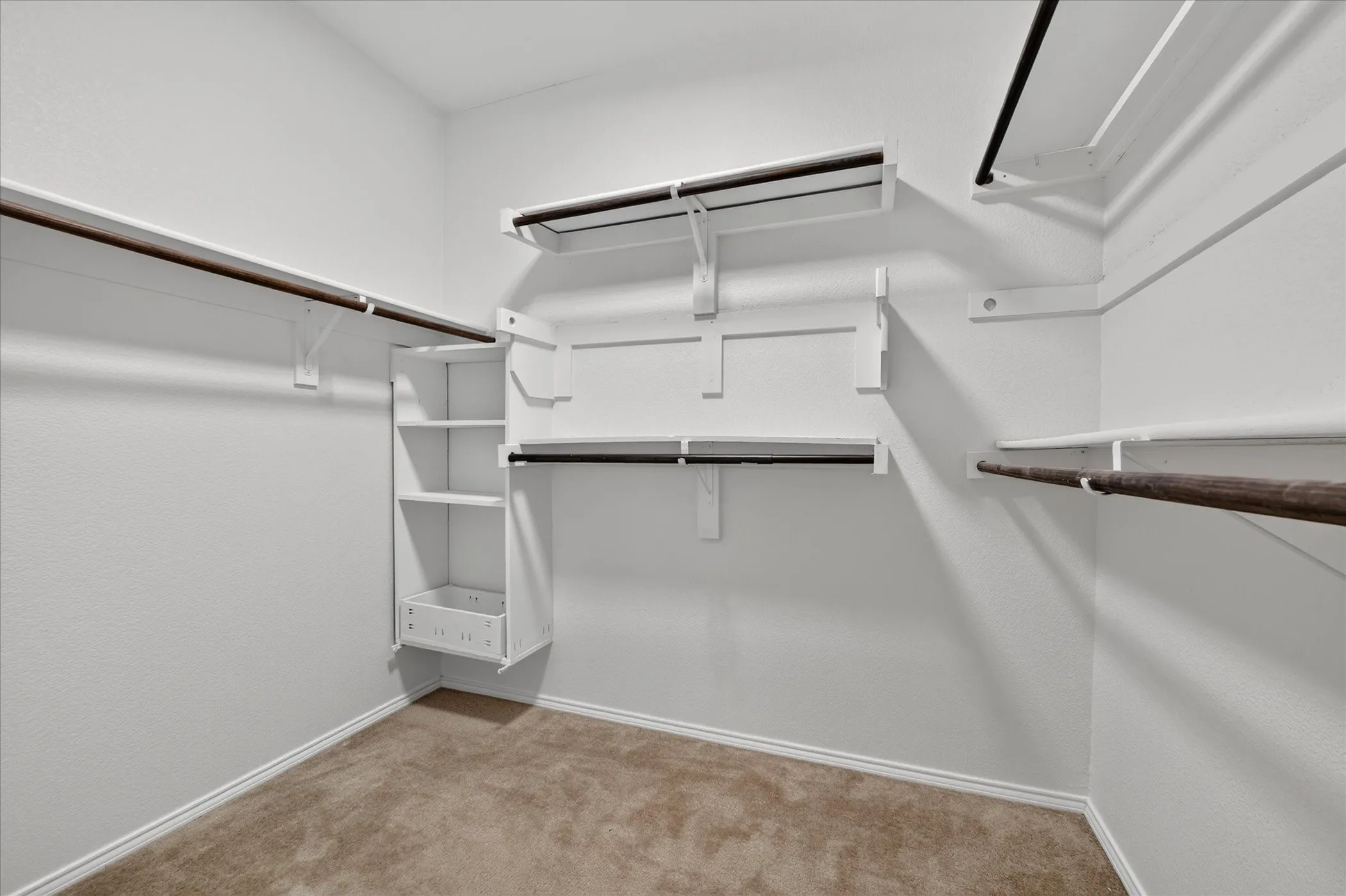 Single Family Residence For Rent in Tarrant County , 2233 Buelingo Lane, Fort Worth, Texas 76131, 3 Bedroom, 2 Bathroom, 2 Garage spaces, 2,106 Sqft, built in 2017, mls#21411751, Real Estate Agent in Fort Worth, Homes For Rent in Tarrant county, Homes For Rent in Fort Worth, Realtor in Fort Worth Texas, Real Estate Brokerage Independent Realty Texas, Luminita Cordes Realtor