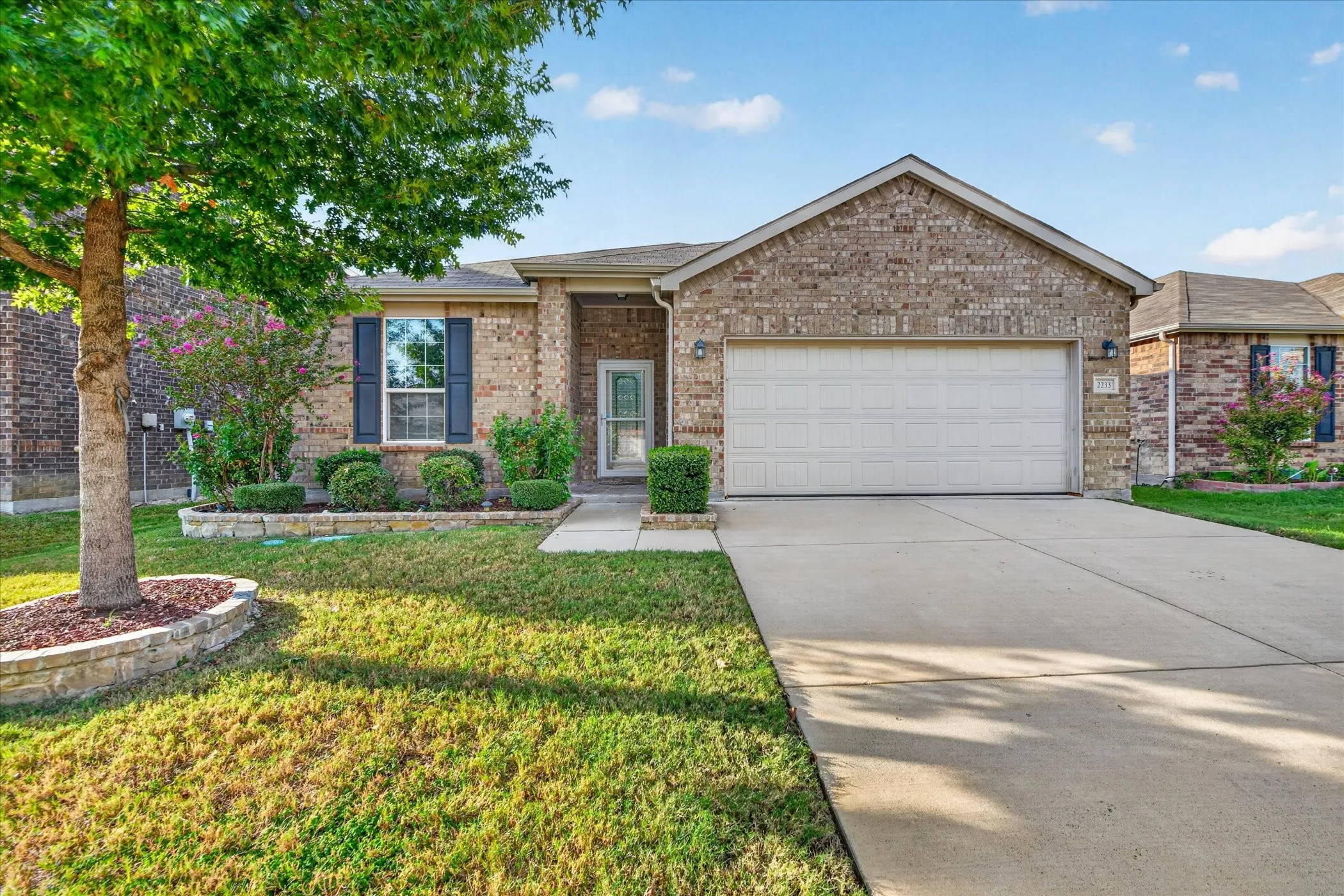 Single Family Residence For Rent