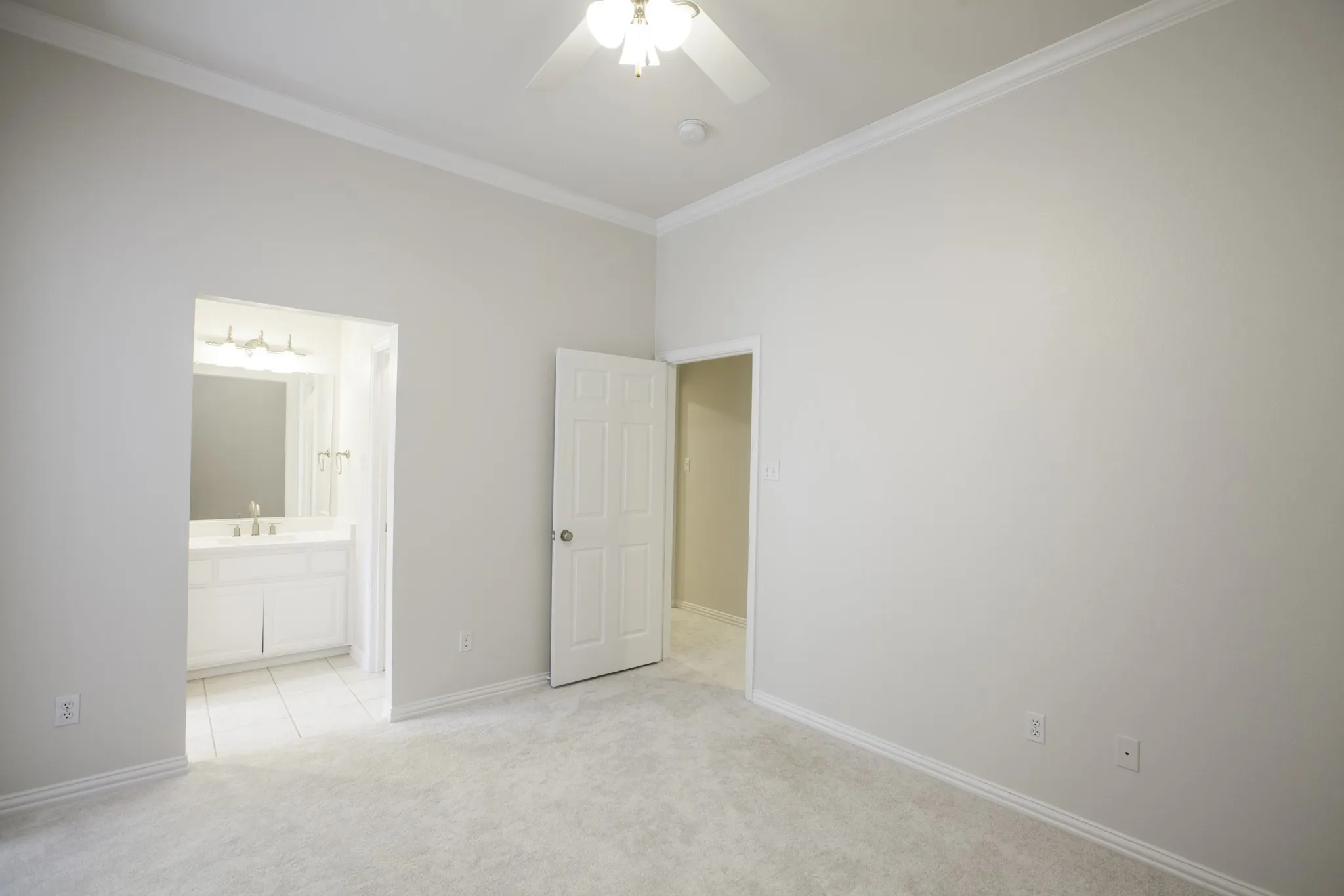 Single Family Residence For Rent in Collin County , 6976 Valley Brook Drive, Frisco, Texas 75035, 4 Bedroom, 4 Bathroom, 2 Garage spaces, 3,662 Sqft, built in 2001, mls#21411755, Real Estate Agent in Frisco, Homes For Rent in Collin county, Homes For Rent in Frisco, Realtor in Frisco Texas, Real Estate Brokerage Independent Realty Texas, Luminita Cordes Realtor