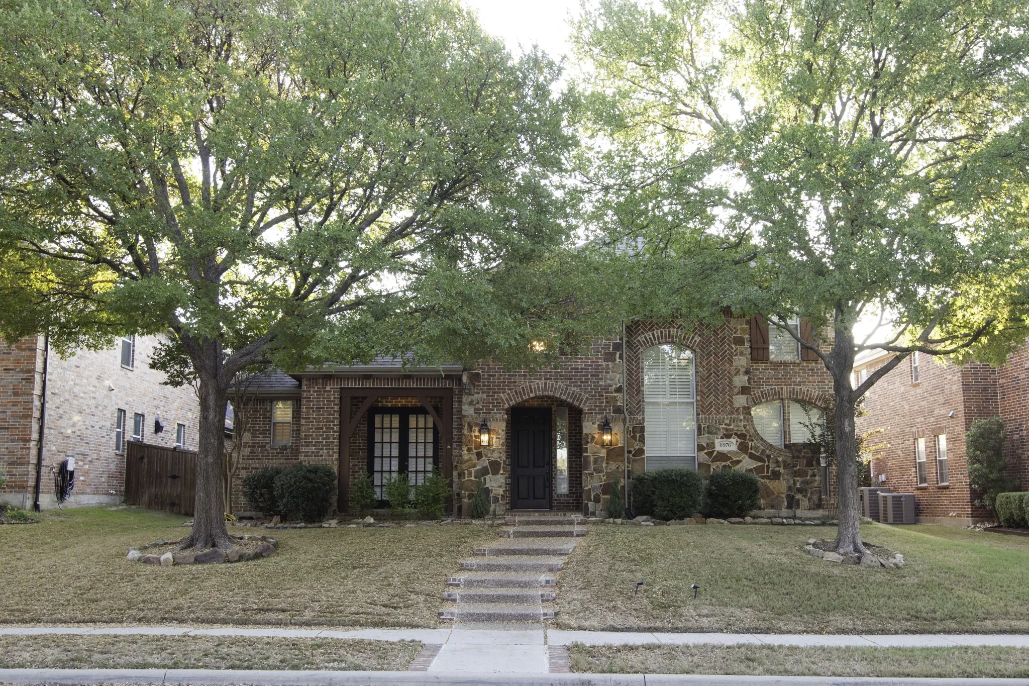 Single Family Residence For Rent