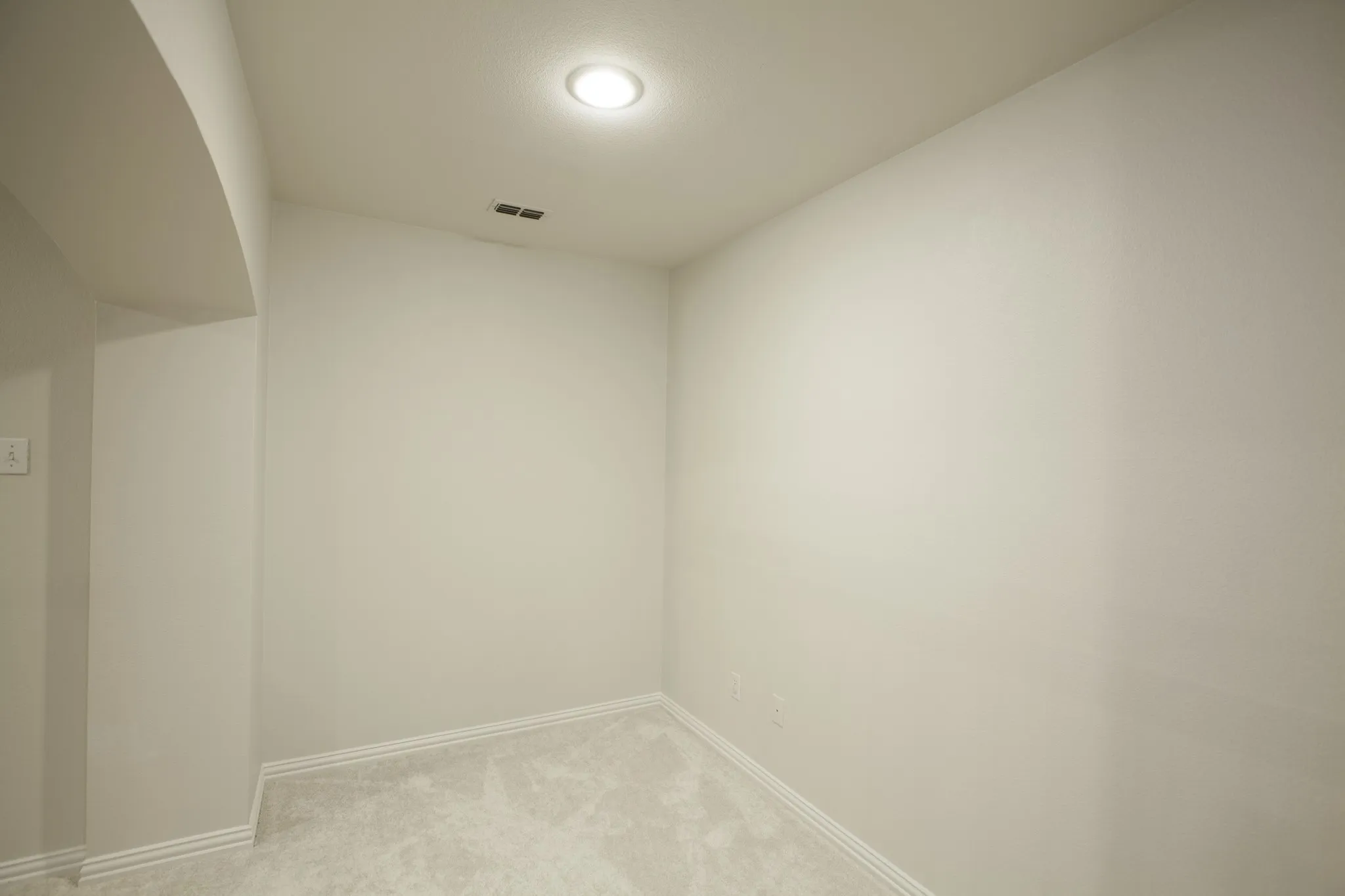 Single Family Residence For Rent in Collin County , 6976 Valley Brook Drive, Frisco, Texas 75035, 4 Bedroom, 4 Bathroom, 2 Garage spaces, 3,662 Sqft, built in 2001, mls#21411755, Real Estate Agent in Frisco, Homes For Rent in Collin county, Homes For Rent in Frisco, Realtor in Frisco Texas, Real Estate Brokerage Independent Realty Texas, Luminita Cordes Realtor