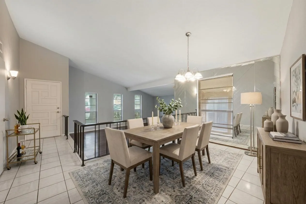 Single Family Residence For Sale in Tarrant County , 1617 Whittenburg Drive, Fort Worth, Texas 76134, 3 Bedroom, 2 Bathroom, 2 Garage spaces, 1,955 Sqft, built in 1978, mls#21398181, Real Estate Agent in Fort Worth, Homes For Sale in Tarrant county, Homes For Sale in Fort Worth, Realtor in Fort Worth Texas, Real Estate Brokerage Independent Realty Texas, Luminita Cordes Realtor