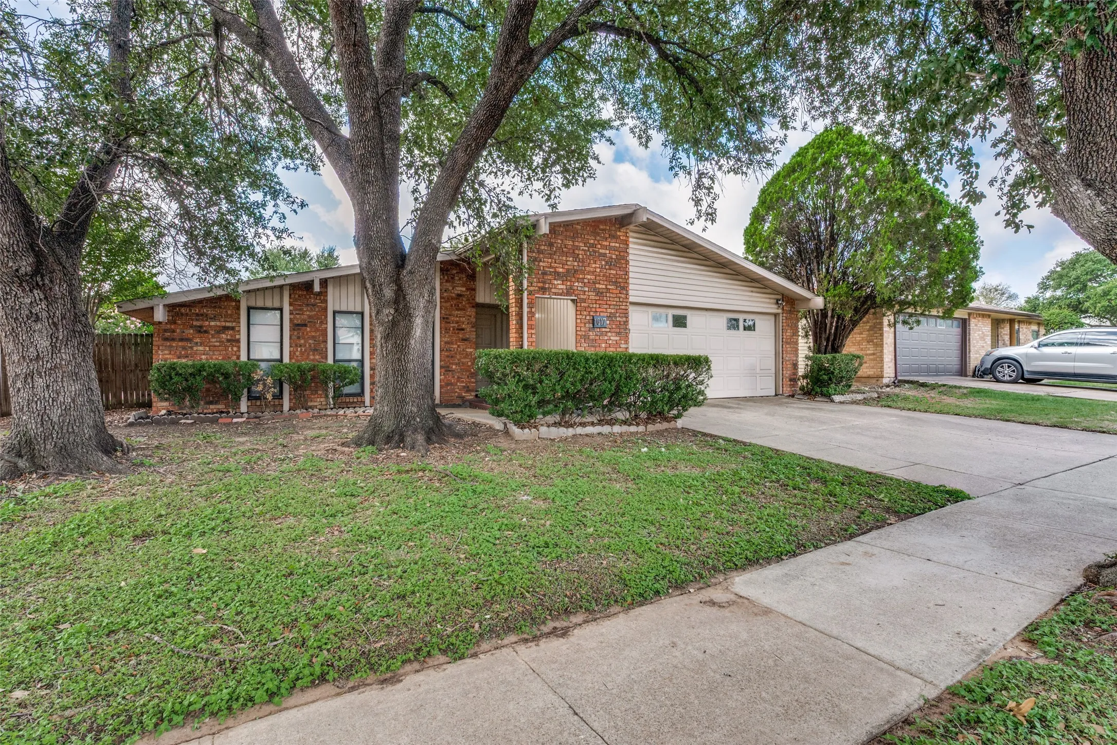 Single Family Residence For Sale