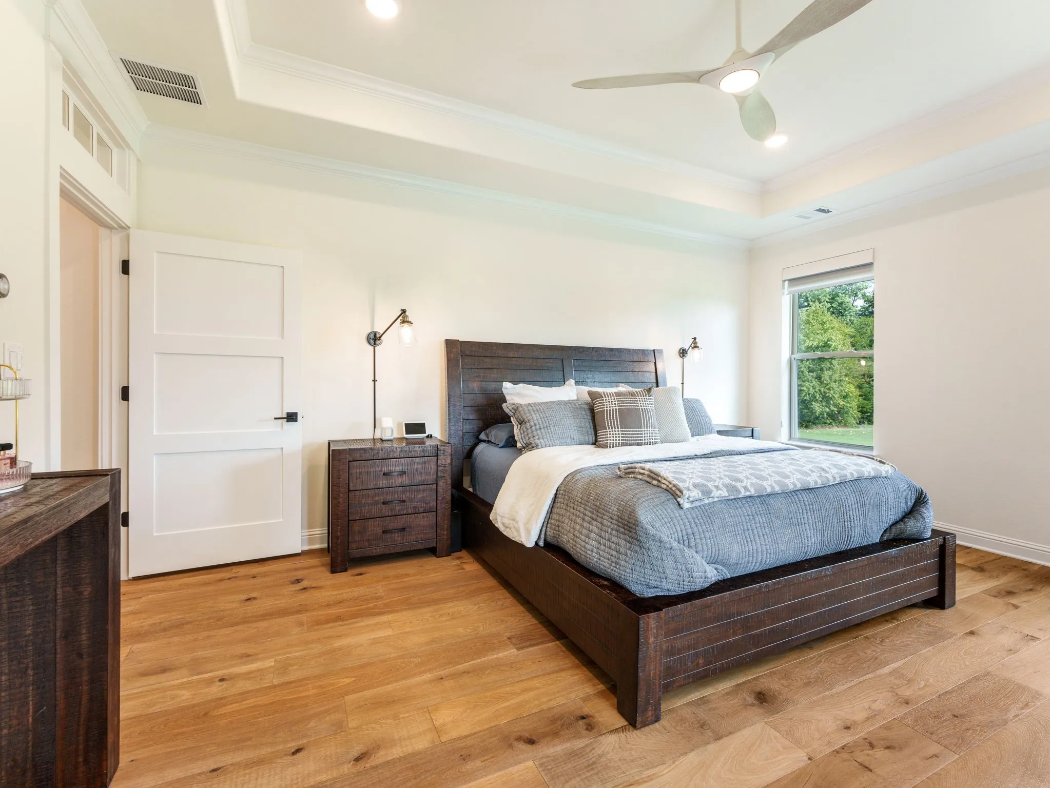 Single Family Residence For Sale in Grayson County , 121 Pecan Valley Court, Sherman, Texas 75090, 4 Bedroom, 4 Bathroom, 2 Garage spaces, 3,100 Sqft, built in 2021, mls#21409633, Real Estate Agent in Sherman, Homes For Sale in Grayson county, Homes For Sale in Sherman, Realtor in Sherman Texas, Real Estate Brokerage Independent Realty Texas, Luminita Cordes Realtor