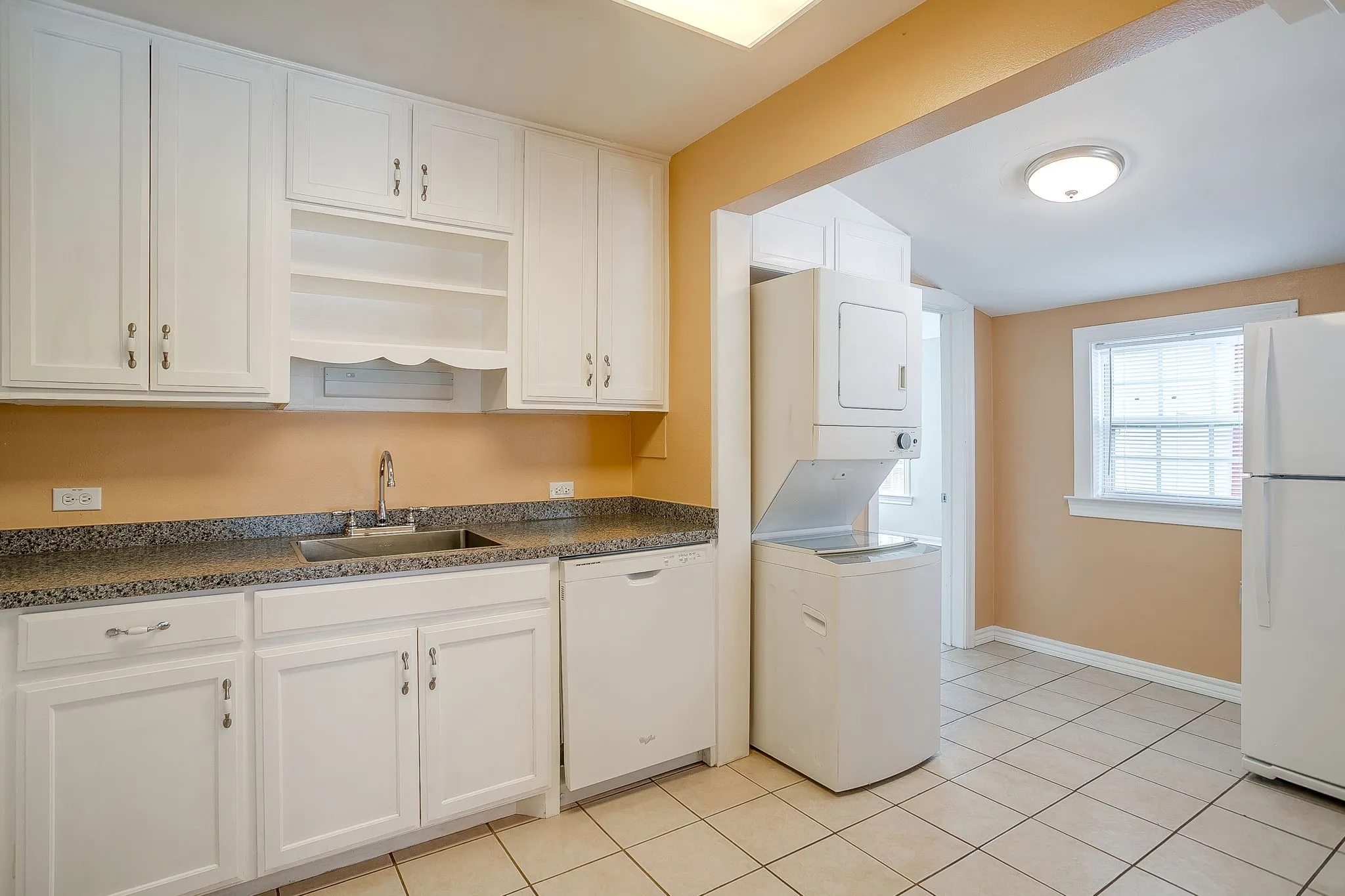 Single Family Residence For Rent in Tarrant County , 2604 Wayside Avenue, Fort Worth, Texas 76110, 2 Bedroom, 1 Bathroom, Garage spaces, 1,240 Sqft, built in 1941, mls#21411680, Real Estate Agent in Fort Worth, Homes For Rent in Tarrant county, Homes For Rent in Fort Worth, Realtor in Fort Worth Texas, Real Estate Brokerage Independent Realty Texas, Luminita Cordes Realtor