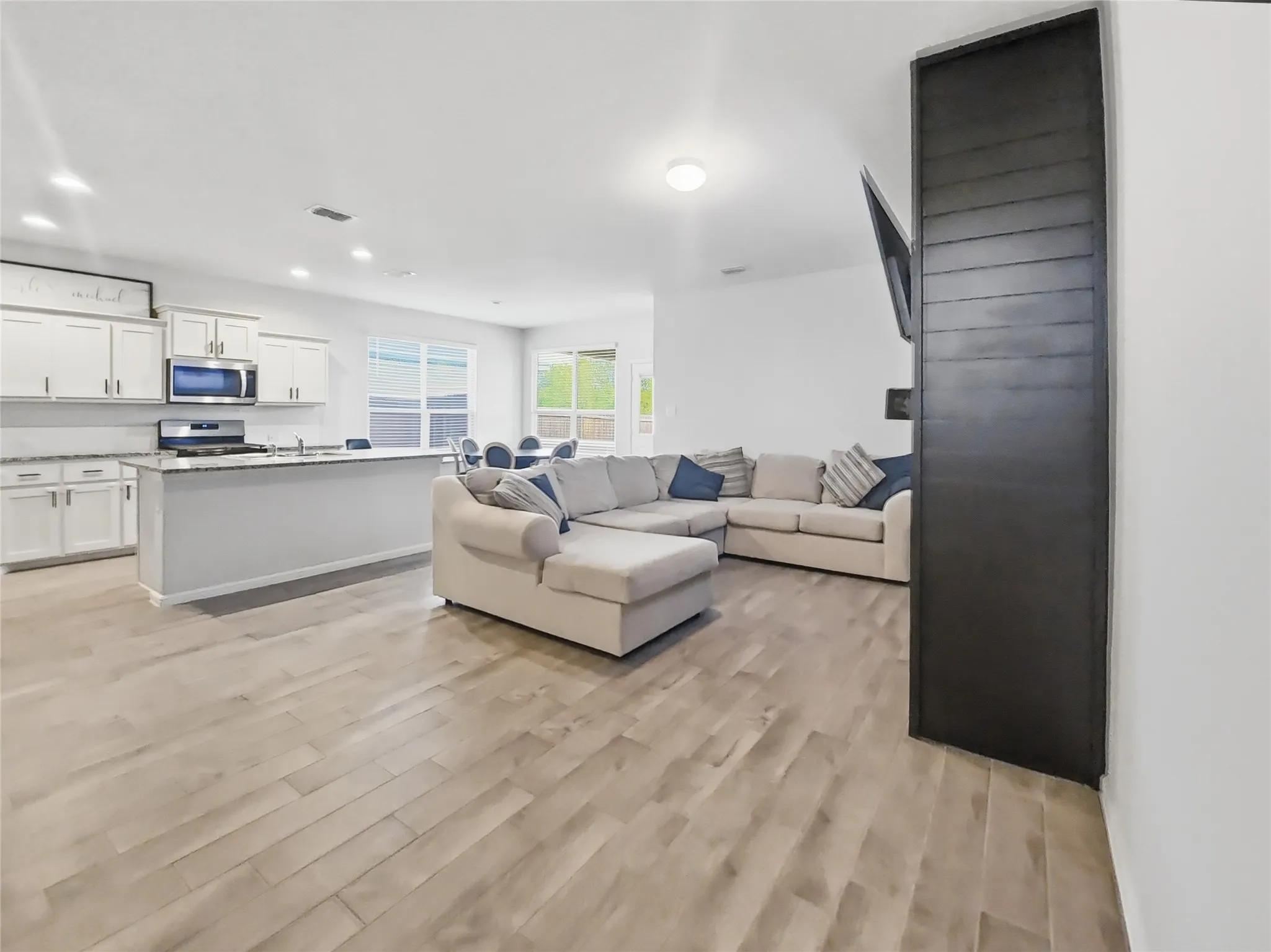 Single Family Residence For Rent in Tarrant County , 8500 Berry Crest Street, Fort Worth, Texas 76179, 4 Bedroom, 2 Bathroom, 2 Garage spaces, 1,862 Sqft, built in 2022, mls#21411807, Real Estate Agent in Fort Worth, Homes For Rent in Tarrant county, Homes For Rent in Fort Worth, Realtor in Fort Worth Texas, Real Estate Brokerage Independent Realty Texas, Luminita Cordes Realtor