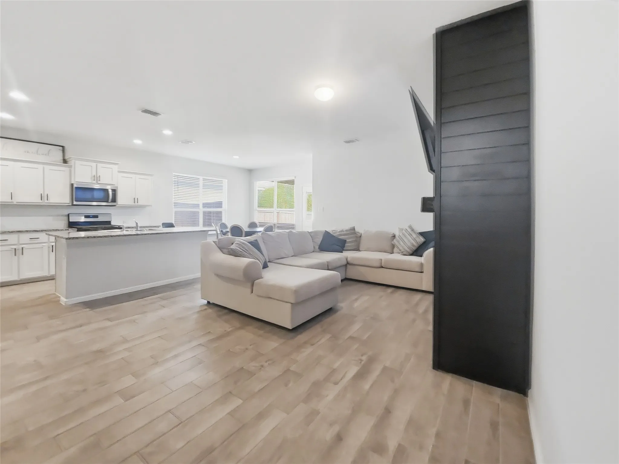 Single Family Residence For Rent in Tarrant County , 8500 Berry Crest Street, Fort Worth, Texas 76179, 4 Bedroom, 2 Bathroom, 2 Garage spaces, 1,862 Sqft, built in 2022, mls#21411807, Real Estate Agent in Fort Worth, Homes For Rent in Tarrant county, Homes For Rent in Fort Worth, Realtor in Fort Worth Texas, Real Estate Brokerage Independent Realty Texas, Luminita Cordes Realtor