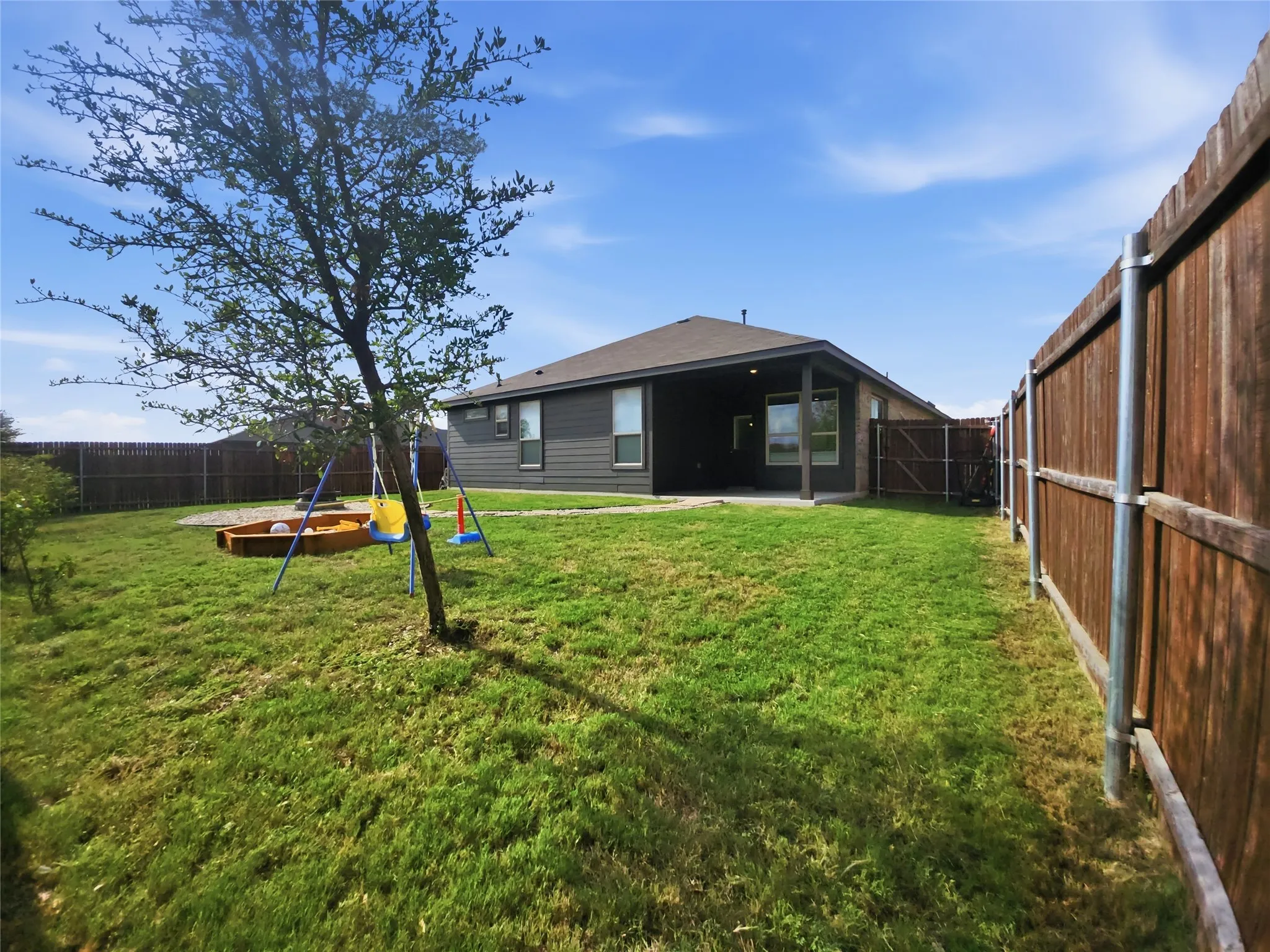 Single Family Residence For Rent in Tarrant County , 8500 Berry Crest Street, Fort Worth, Texas 76179, 4 Bedroom, 2 Bathroom, 2 Garage spaces, 1,862 Sqft, built in 2022, mls#21411807, Real Estate Agent in Fort Worth, Homes For Rent in Tarrant county, Homes For Rent in Fort Worth, Realtor in Fort Worth Texas, Real Estate Brokerage Independent Realty Texas, Luminita Cordes Realtor
