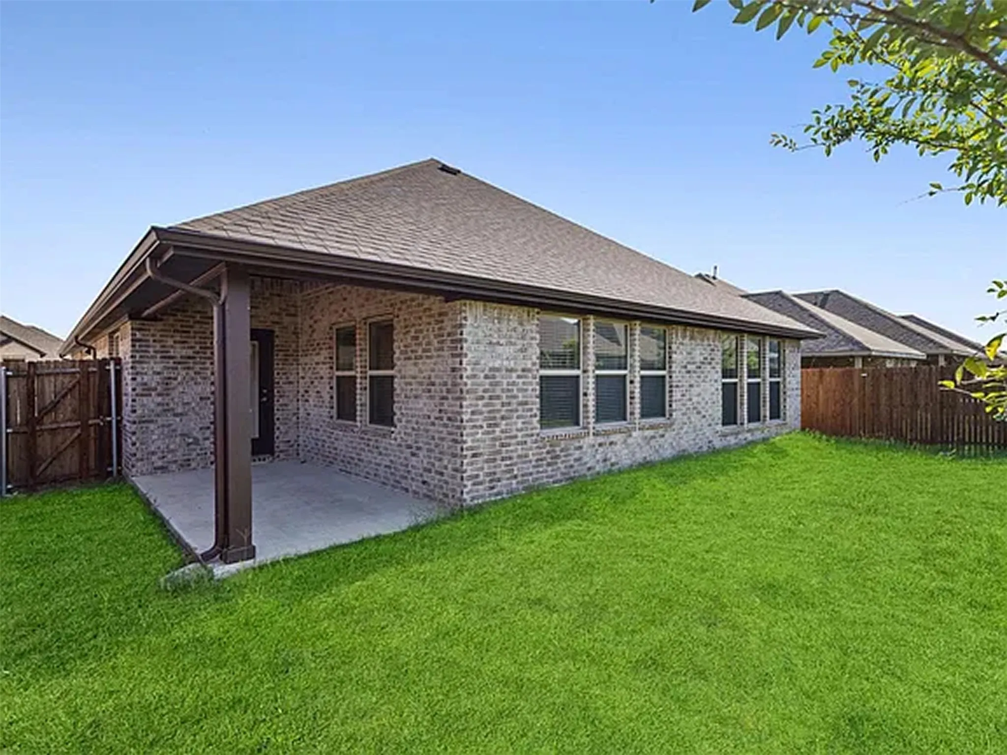 Single Family Residence For Rent in Rockwall County , 548 Bradley Drive, Fate, Texas 75087, 4 Bedroom, 2 Bathroom, 2 Garage spaces, 2,265 Sqft, built in 2021, mls#21411815, Real Estate Agent in Fate, Homes For Rent in Rockwall county, Homes For Rent in Fate, Realtor in Fate Texas, Real Estate Brokerage Independent Realty Texas, Luminita Cordes Realtor