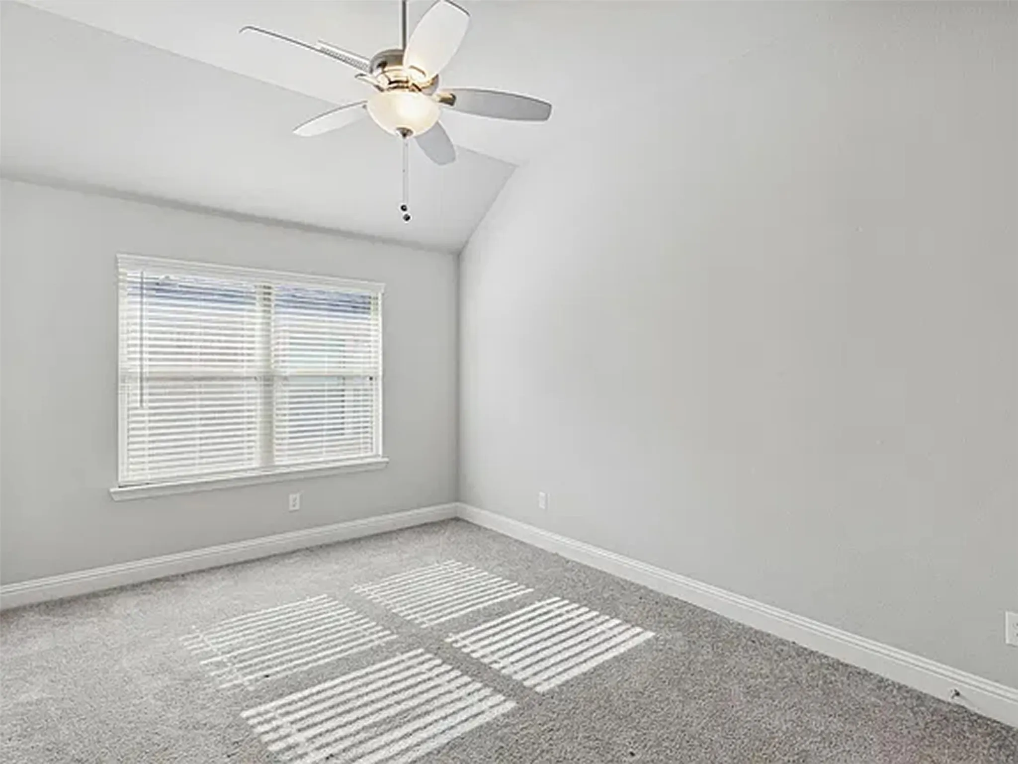 Single Family Residence For Rent in Rockwall County , 548 Bradley Drive, Fate, Texas 75087, 4 Bedroom, 2 Bathroom, 2 Garage spaces, 2,265 Sqft, built in 2021, mls#21411815, Real Estate Agent in Fate, Homes For Rent in Rockwall county, Homes For Rent in Fate, Realtor in Fate Texas, Real Estate Brokerage Independent Realty Texas, Luminita Cordes Realtor