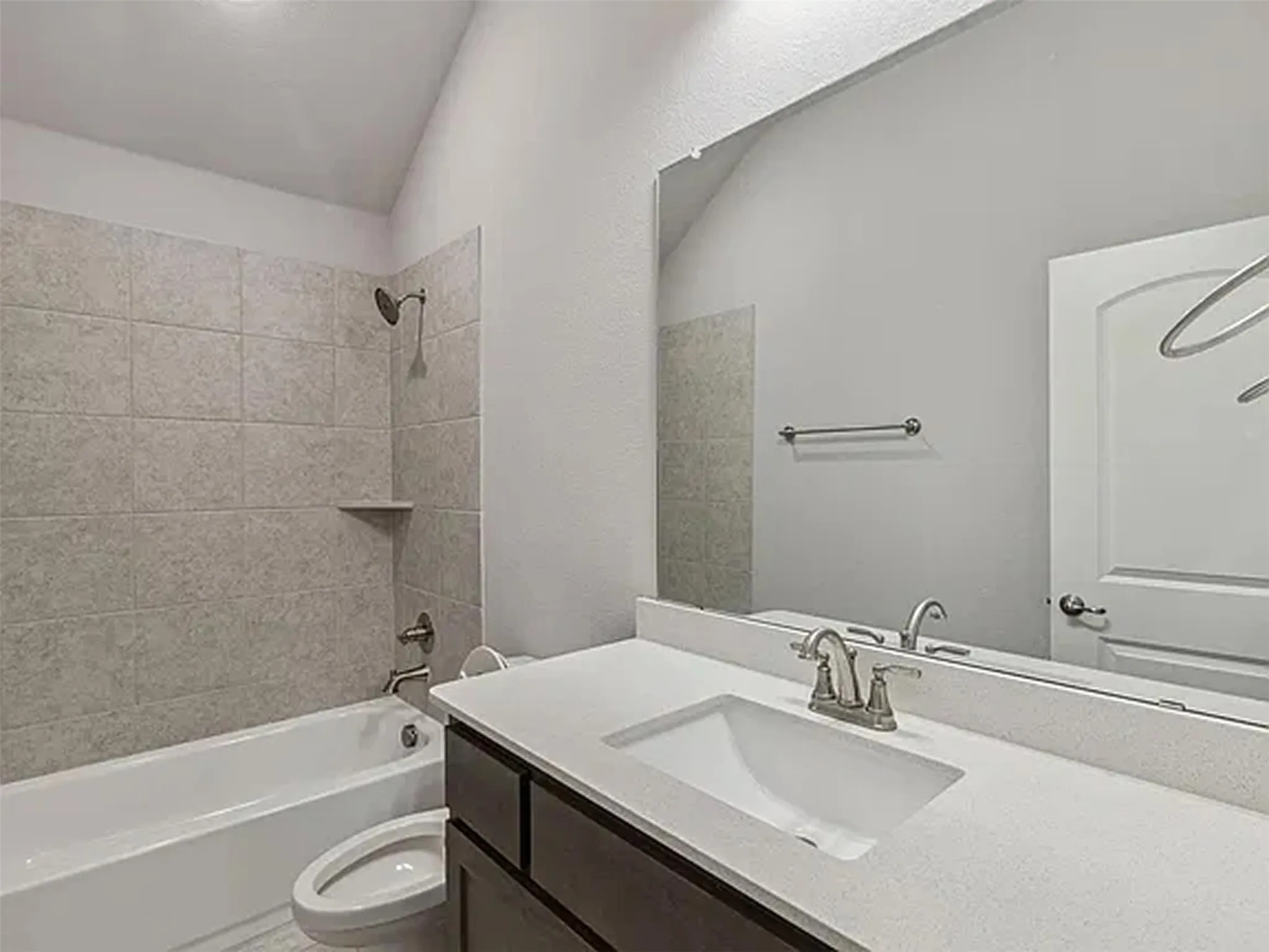 Single Family Residence For Rent in Rockwall County , 548 Bradley Drive, Fate, Texas 75087, 4 Bedroom, 2 Bathroom, 2 Garage spaces, 2,265 Sqft, built in 2021, mls#21411815, Real Estate Agent in Fate, Homes For Rent in Rockwall county, Homes For Rent in Fate, Realtor in Fate Texas, Real Estate Brokerage Independent Realty Texas, Luminita Cordes Realtor