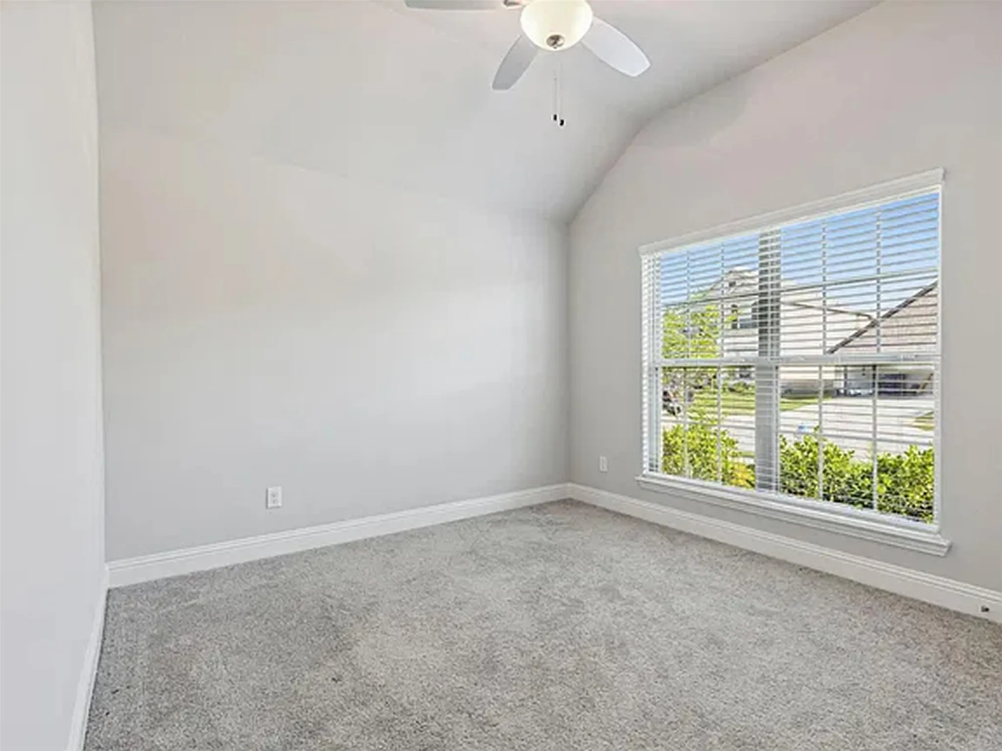 Single Family Residence For Rent in Rockwall County , 548 Bradley Drive, Fate, Texas 75087, 4 Bedroom, 2 Bathroom, 2 Garage spaces, 2,265 Sqft, built in 2021, mls#21411815, Real Estate Agent in Fate, Homes For Rent in Rockwall county, Homes For Rent in Fate, Realtor in Fate Texas, Real Estate Brokerage Independent Realty Texas, Luminita Cordes Realtor