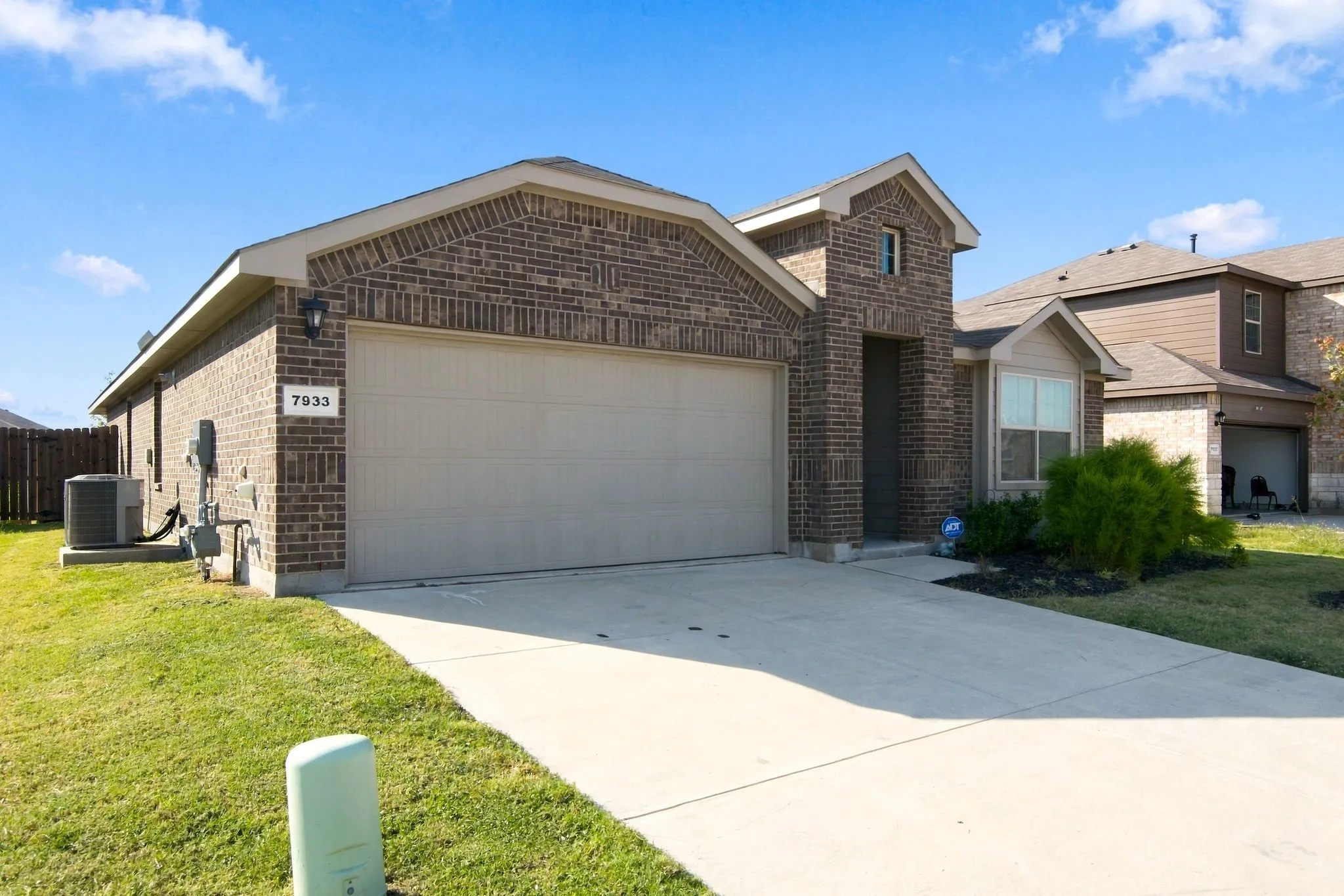 Single Family Residence For Rent