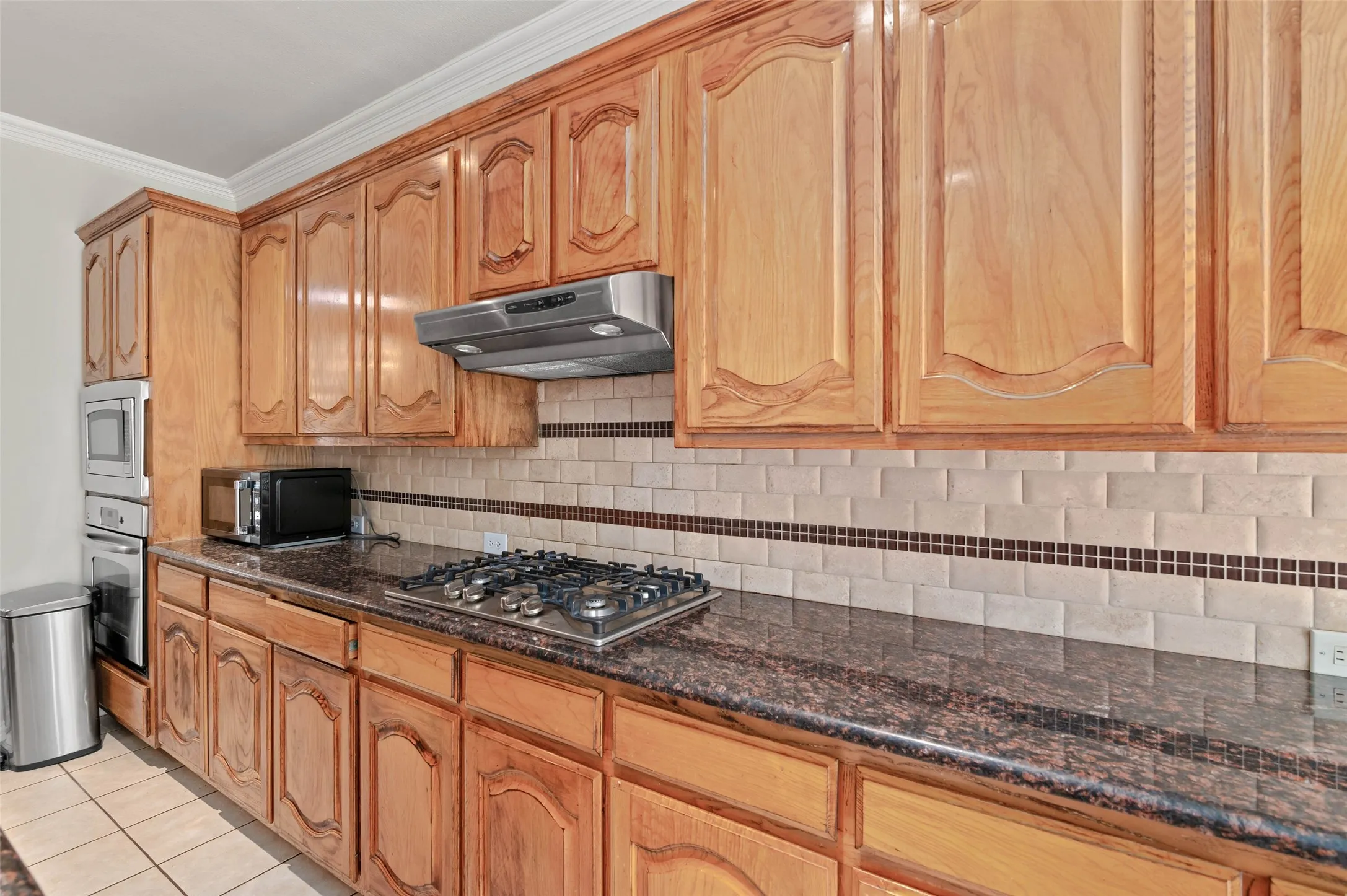 Single Family Residence For Rent in Denton County , 1309 Greenway Park Drive, Carrollton, Texas 75007, 4 Bedroom, 3 Bathroom, 2 Garage spaces, 3,180 Sqft, built in 1999, mls#21411817, Real Estate Agent in Carrollton, Homes For Rent in Denton county, Homes For Rent in Carrollton, Realtor in Carrollton Texas, Real Estate Brokerage Independent Realty Texas, Luminita Cordes Realtor
