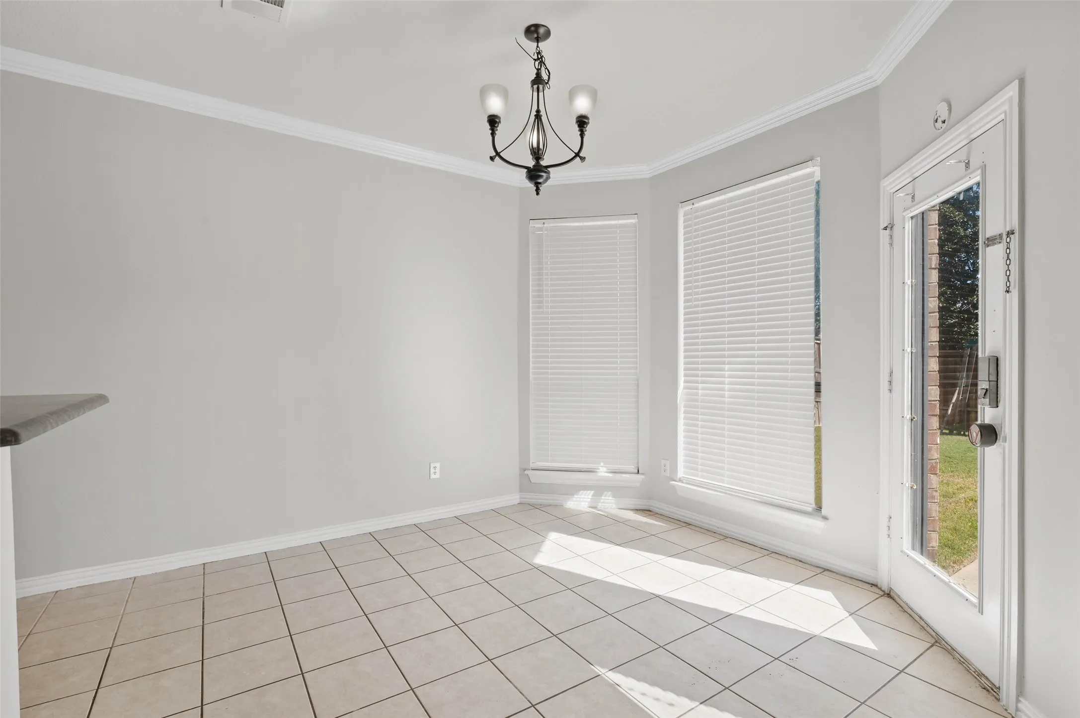 Single Family Residence For Rent in Denton County , 1309 Greenway Park Drive, Carrollton, Texas 75007, 4 Bedroom, 3 Bathroom, 2 Garage spaces, 3,180 Sqft, built in 1999, mls#21411817, Real Estate Agent in Carrollton, Homes For Rent in Denton county, Homes For Rent in Carrollton, Realtor in Carrollton Texas, Real Estate Brokerage Independent Realty Texas, Luminita Cordes Realtor