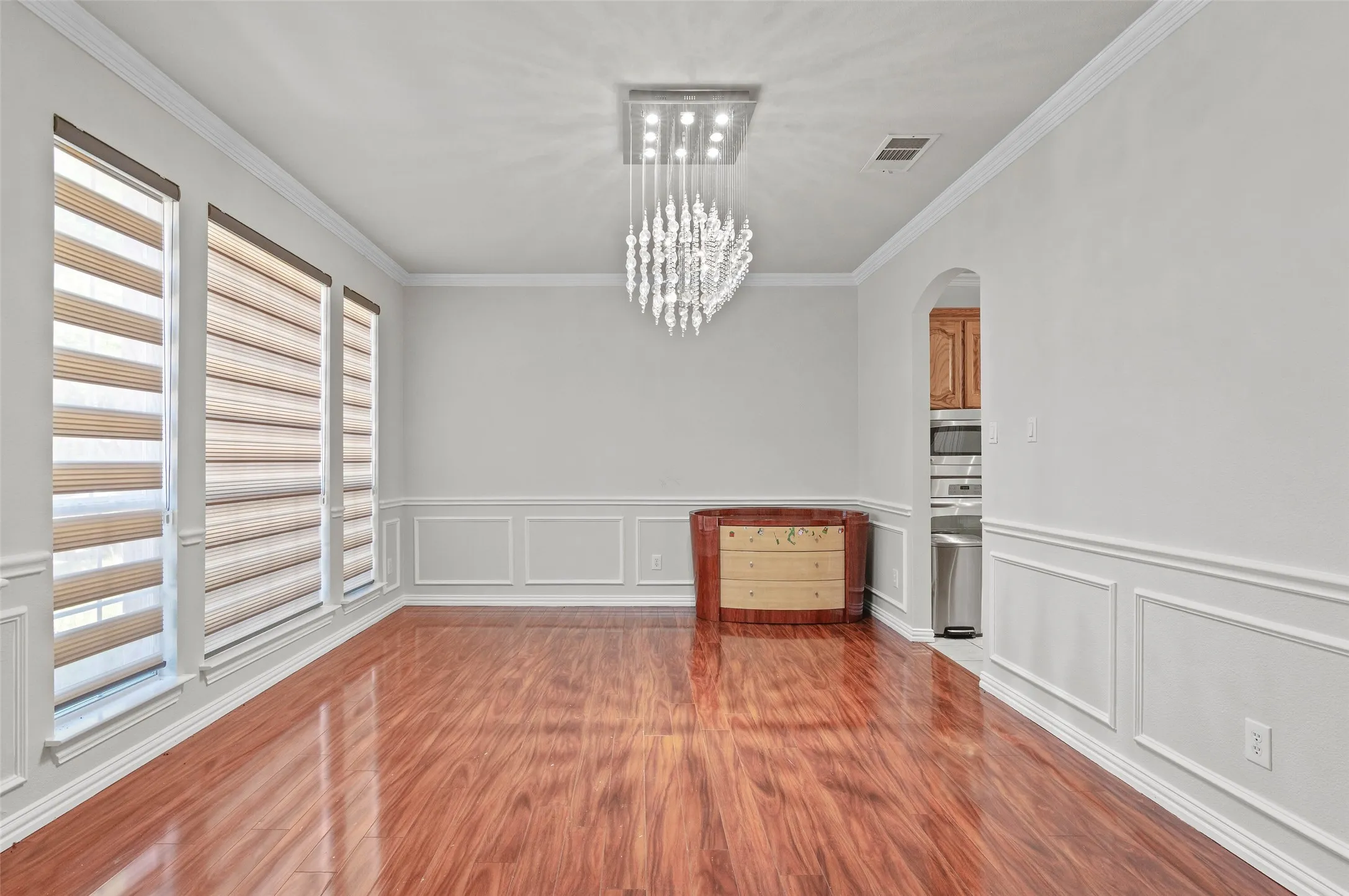 Single Family Residence For Rent in Denton County , 1309 Greenway Park Drive, Carrollton, Texas 75007, 4 Bedroom, 3 Bathroom, 2 Garage spaces, 3,180 Sqft, built in 1999, mls#21411817, Real Estate Agent in Carrollton, Homes For Rent in Denton county, Homes For Rent in Carrollton, Realtor in Carrollton Texas, Real Estate Brokerage Independent Realty Texas, Luminita Cordes Realtor