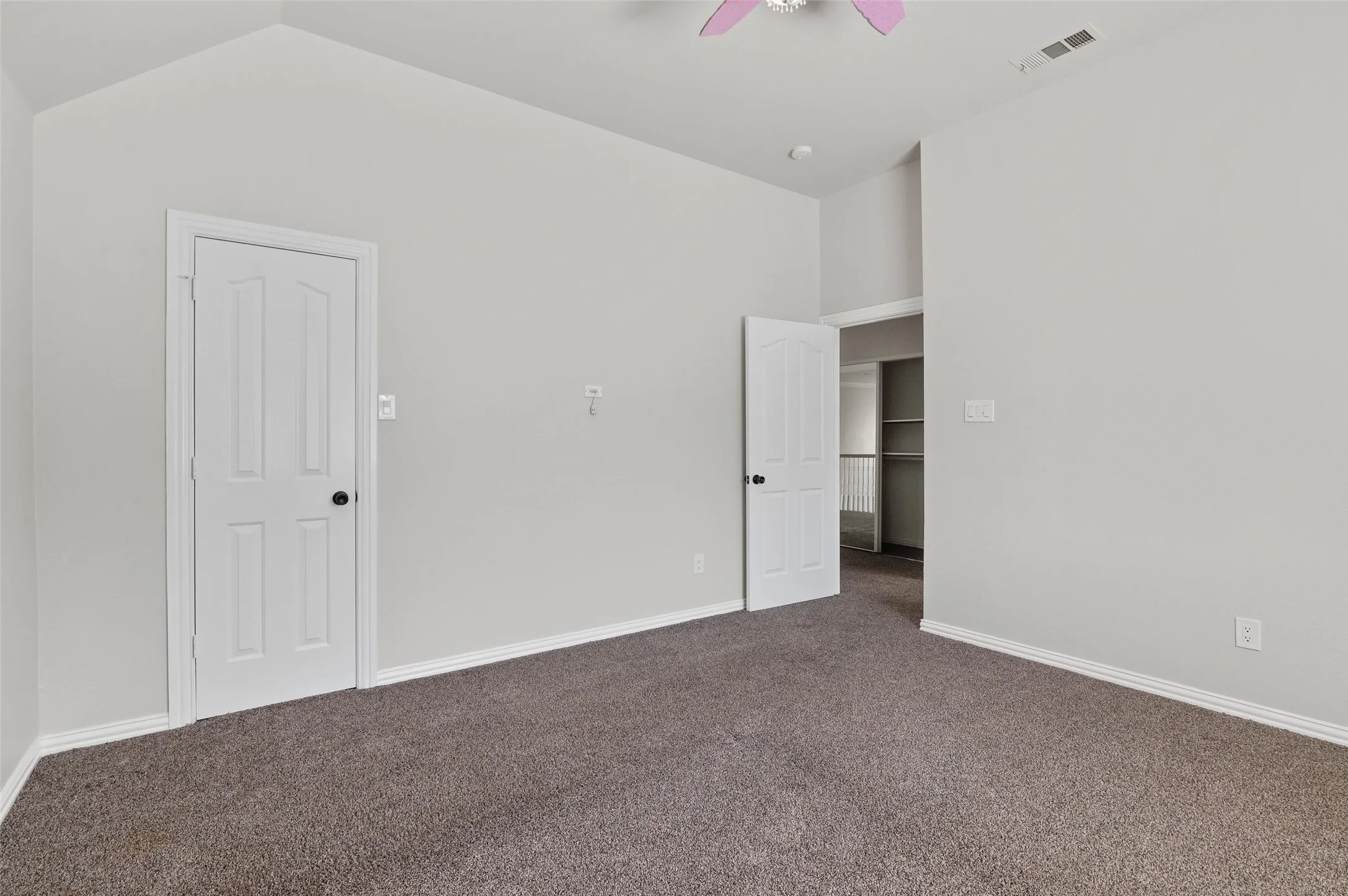 Single Family Residence For Rent in Denton County , 1309 Greenway Park Drive, Carrollton, Texas 75007, 4 Bedroom, 3 Bathroom, 2 Garage spaces, 3,180 Sqft, built in 1999, mls#21411817, Real Estate Agent in Carrollton, Homes For Rent in Denton county, Homes For Rent in Carrollton, Realtor in Carrollton Texas, Real Estate Brokerage Independent Realty Texas, Luminita Cordes Realtor