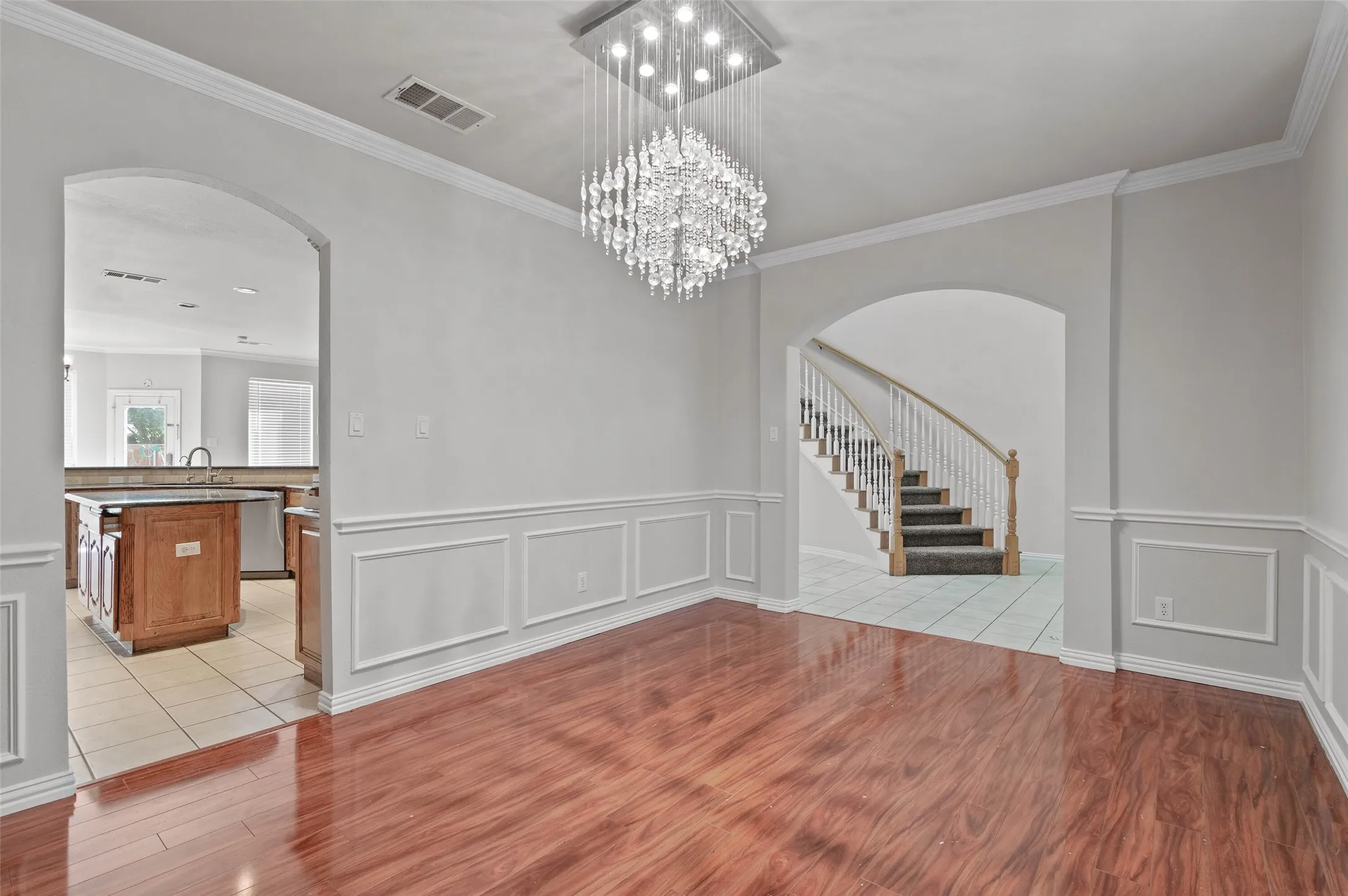 Single Family Residence For Rent in Denton County , 1309 Greenway Park Drive, Carrollton, Texas 75007, 4 Bedroom, 3 Bathroom, 2 Garage spaces, 3,180 Sqft, built in 1999, mls#21411817, Real Estate Agent in Carrollton, Homes For Rent in Denton county, Homes For Rent in Carrollton, Realtor in Carrollton Texas, Real Estate Brokerage Independent Realty Texas, Luminita Cordes Realtor
